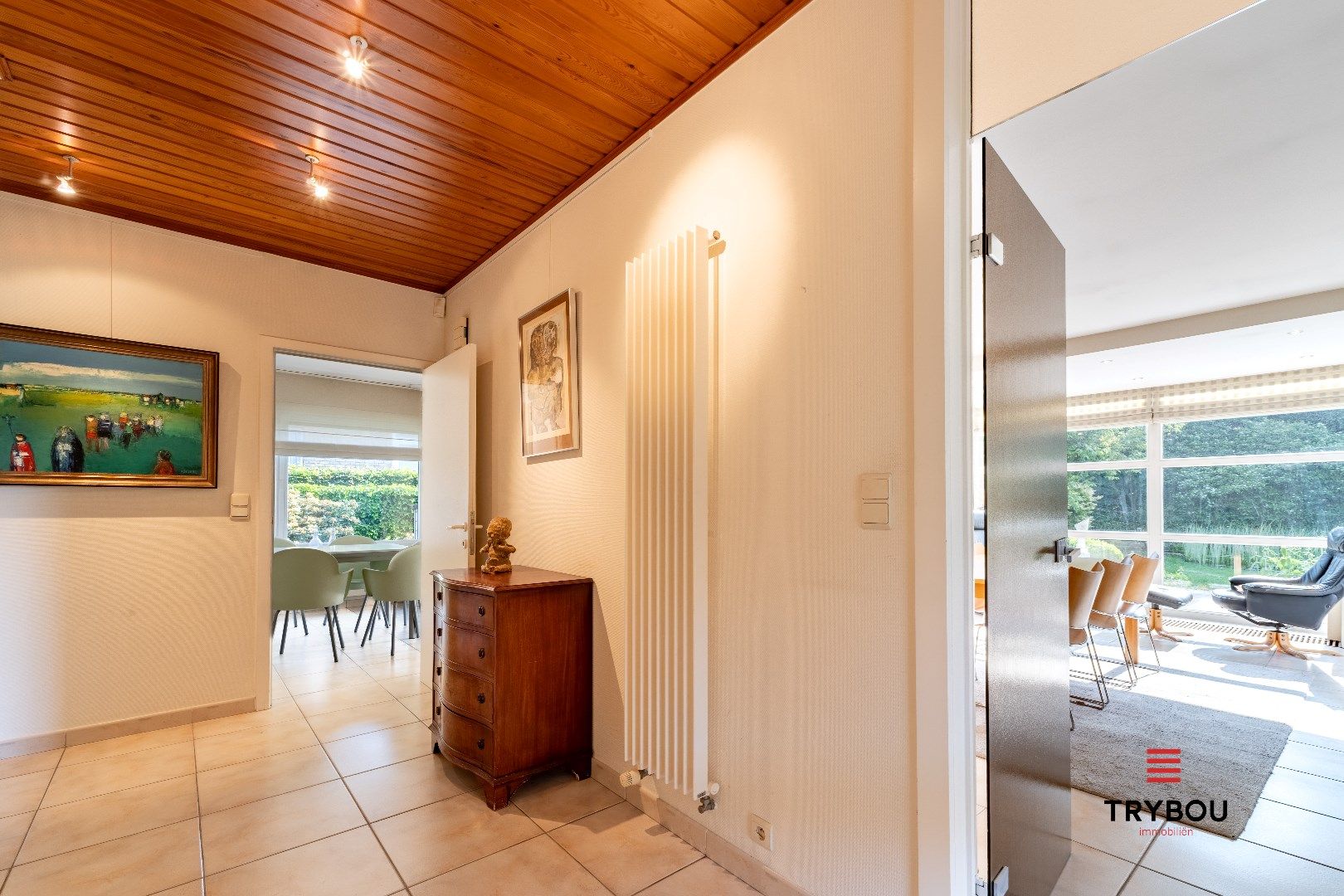 Unieke villa met atelier, aangelegde tuin en artistieke ziel foto 4