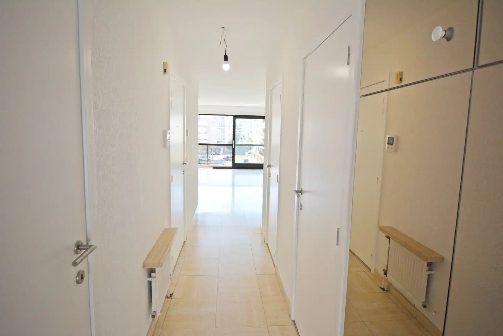 Aangenaam en  ruim  2-slaapkamerappartement op 200m van zee met open zicht foto 5
