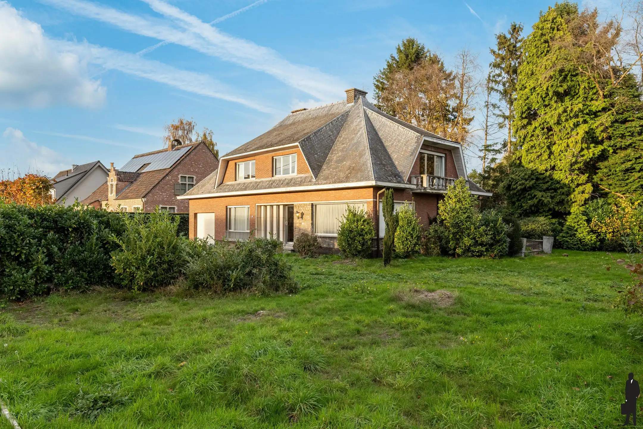 Te renoveren villa met weiland en verkavelingspotentieel foto 21