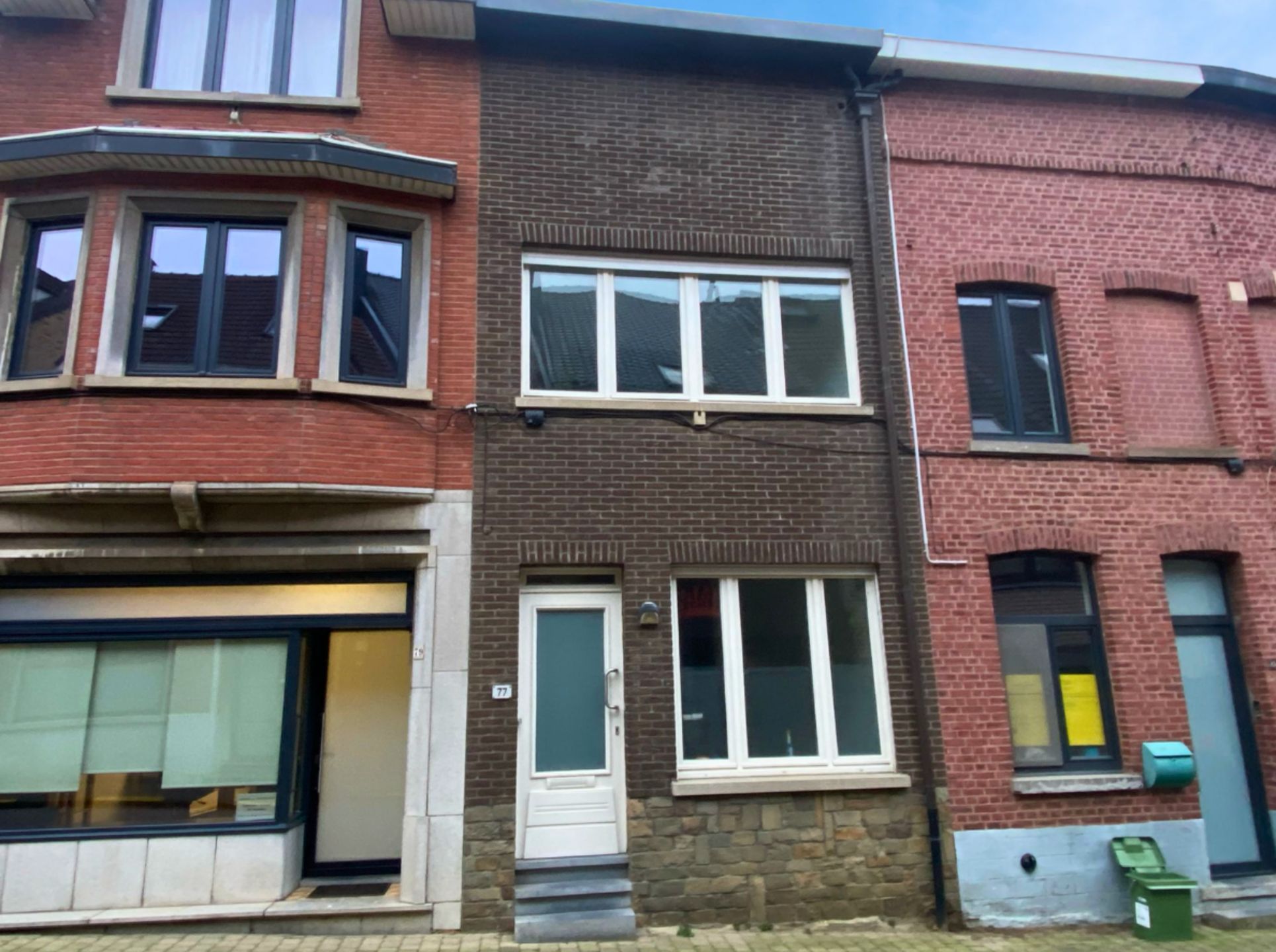 Gemeubelde rijwoning met 2 slaapkamers foto {{pictureIndex}}