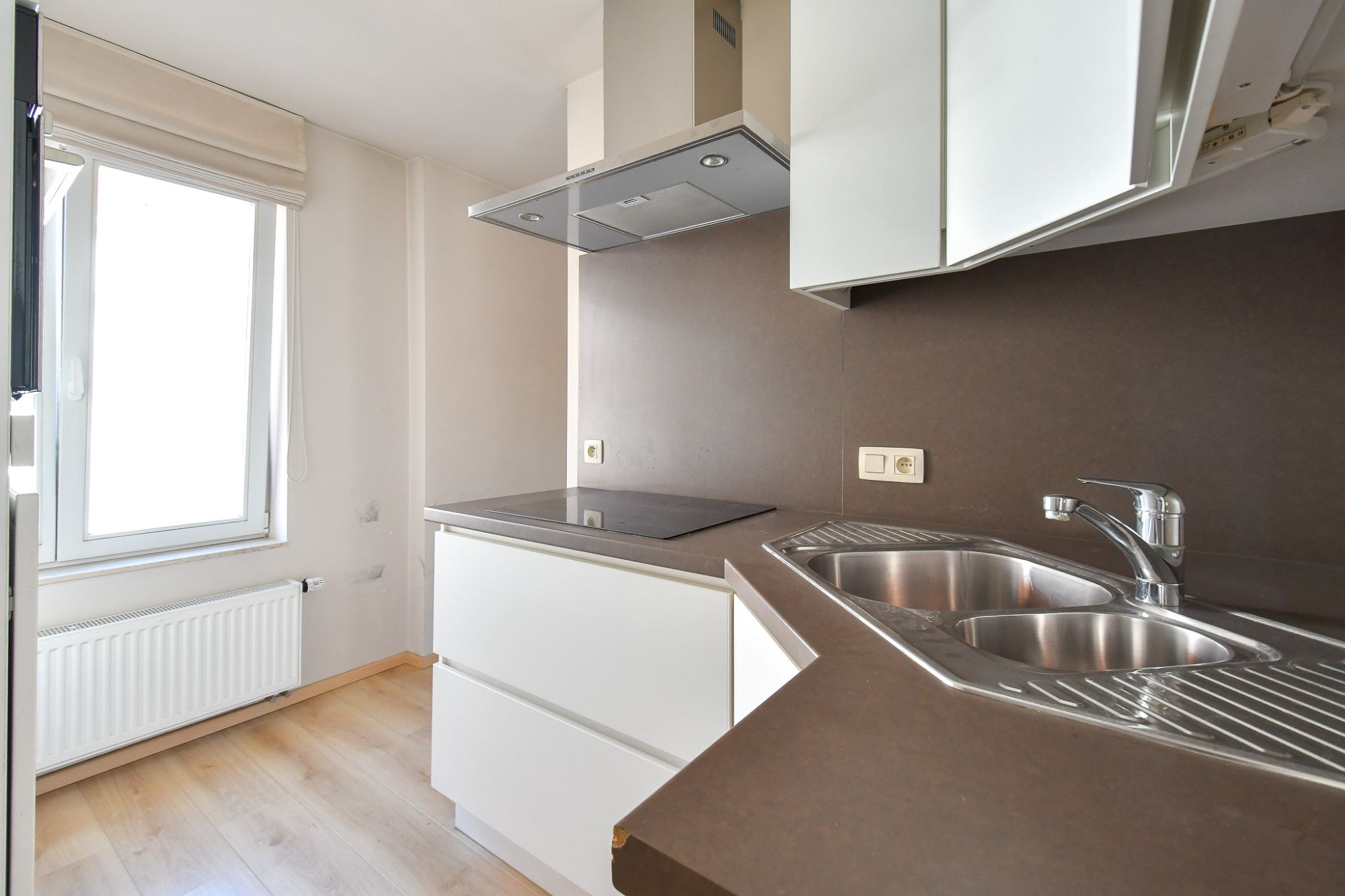 HANDELSWONING OP MOOIE LIGGING foto 12