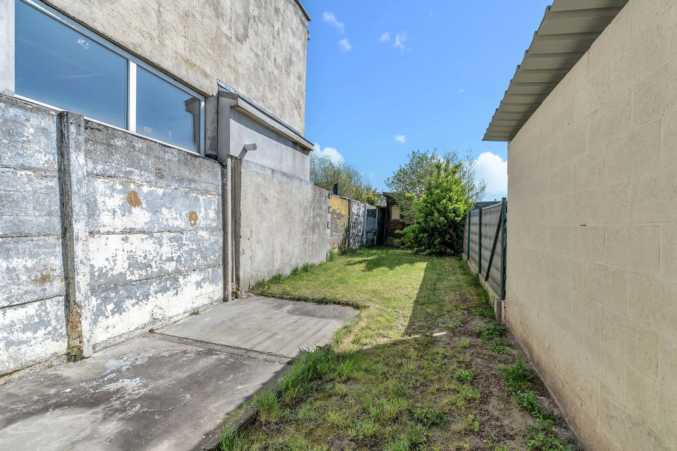 Te renoveren woning op strategische locatie te Ninove foto 12