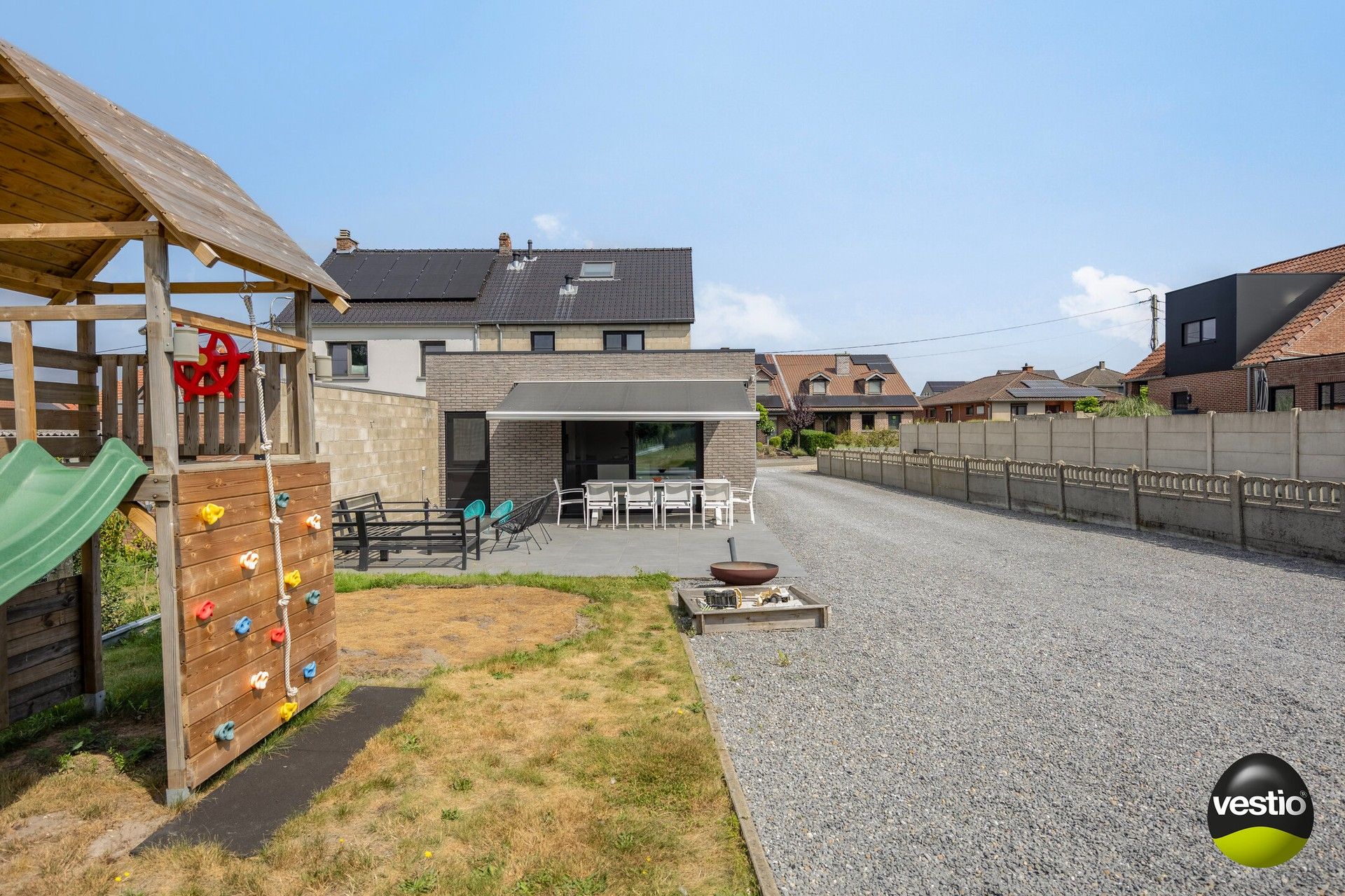 GERENOVEERDE, ENERGIEZUINIGE WONING OP RUSTIGE LOCATIE foto 7