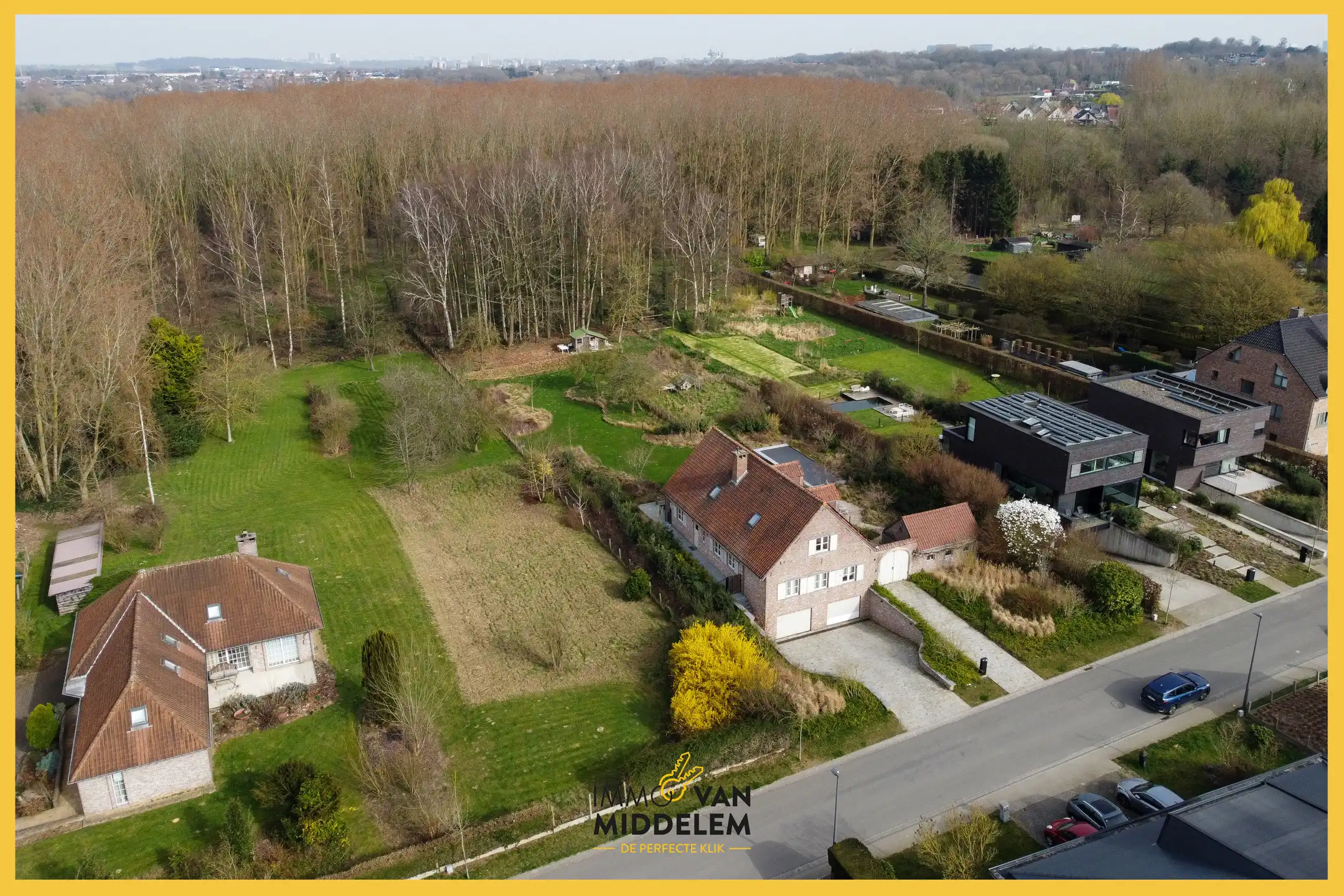 RUSTIG GELEGEN BOUWGROND VOOR HOB op +/- 4a21ca foto 2