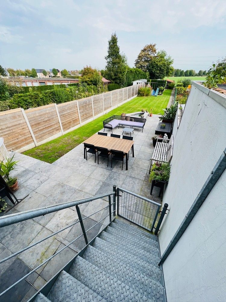 Instapklare woning met 3 slaapkamers en tuin te koop te Boechout foto 17