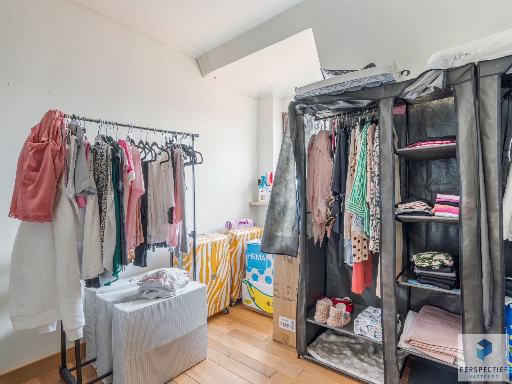 2 handelsruimtes + appartement met mogelijkheden op een strategische ligging te Roeselare foto 43