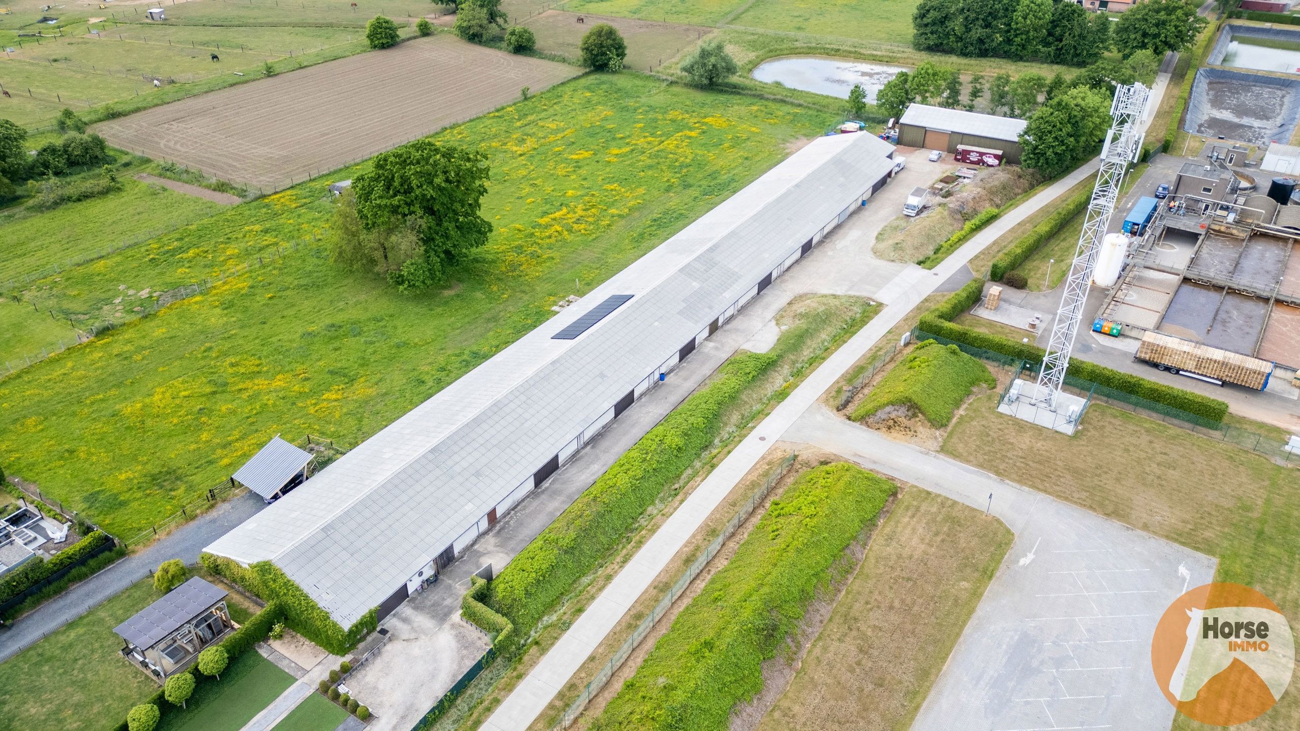SCHAFFEN - Houtmassiefbouw met opslagruimtes op +/-1ha45a foto 28