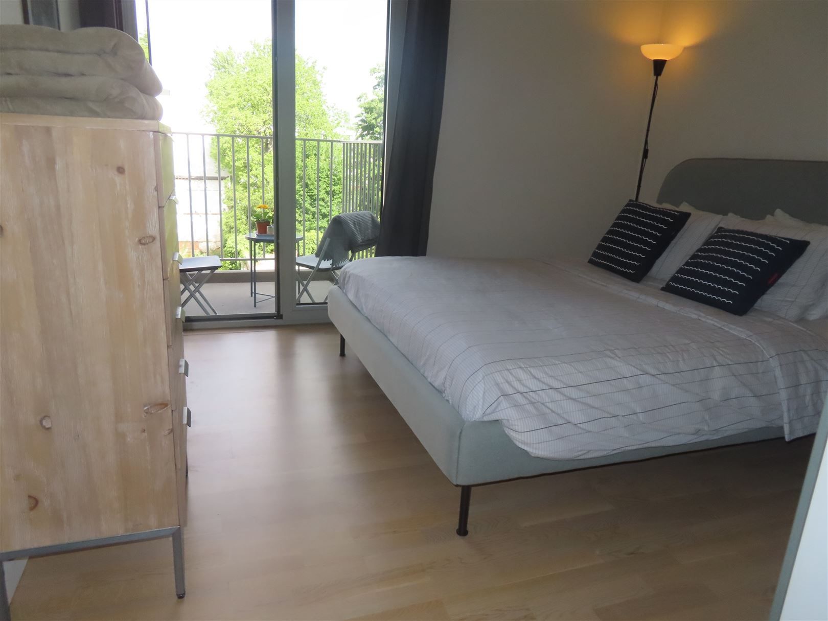 Appartement met één slaapkamer en terras op Belgiëlei! foto 12