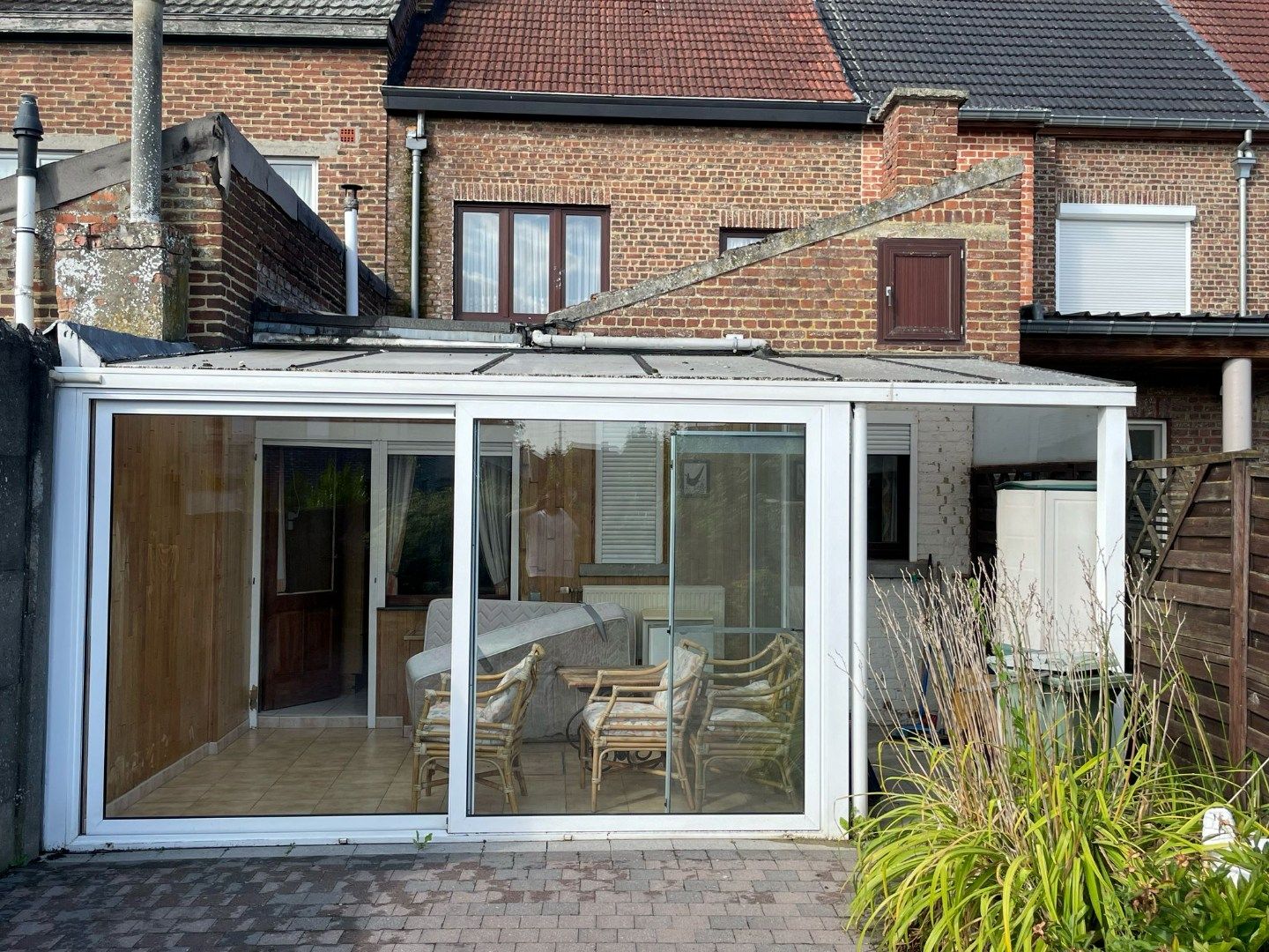 Gezinswoning met 3 slaapkamers en grote tuin. foto 23