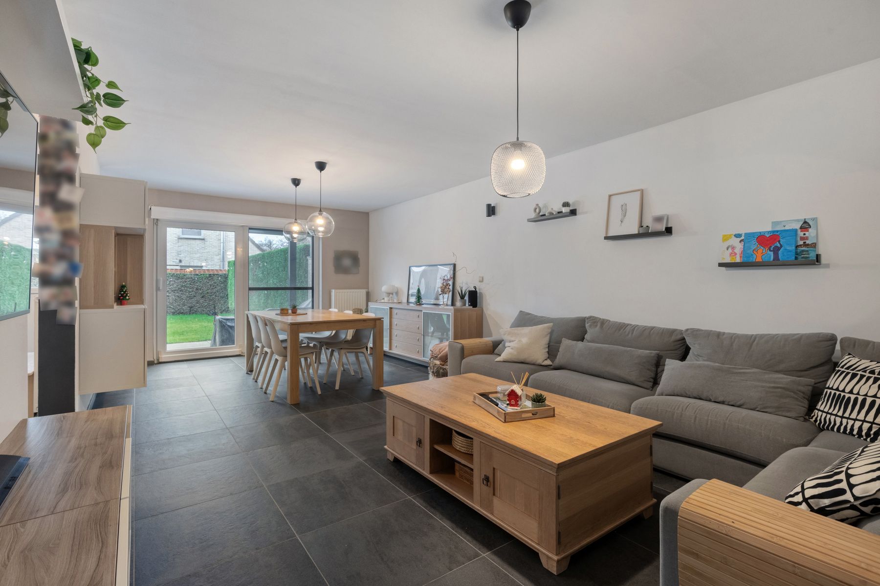 Instapklare woning met 3 slaapkamers en garage  foto 2