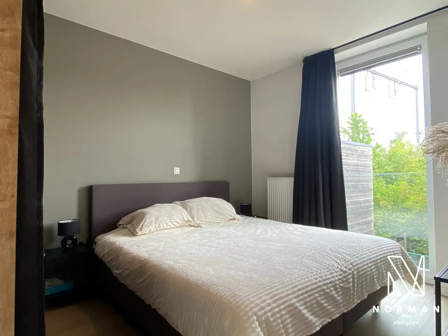 Recent 2-slaapkamer appartement nabij centrum van Harelbeke te huur foto 5