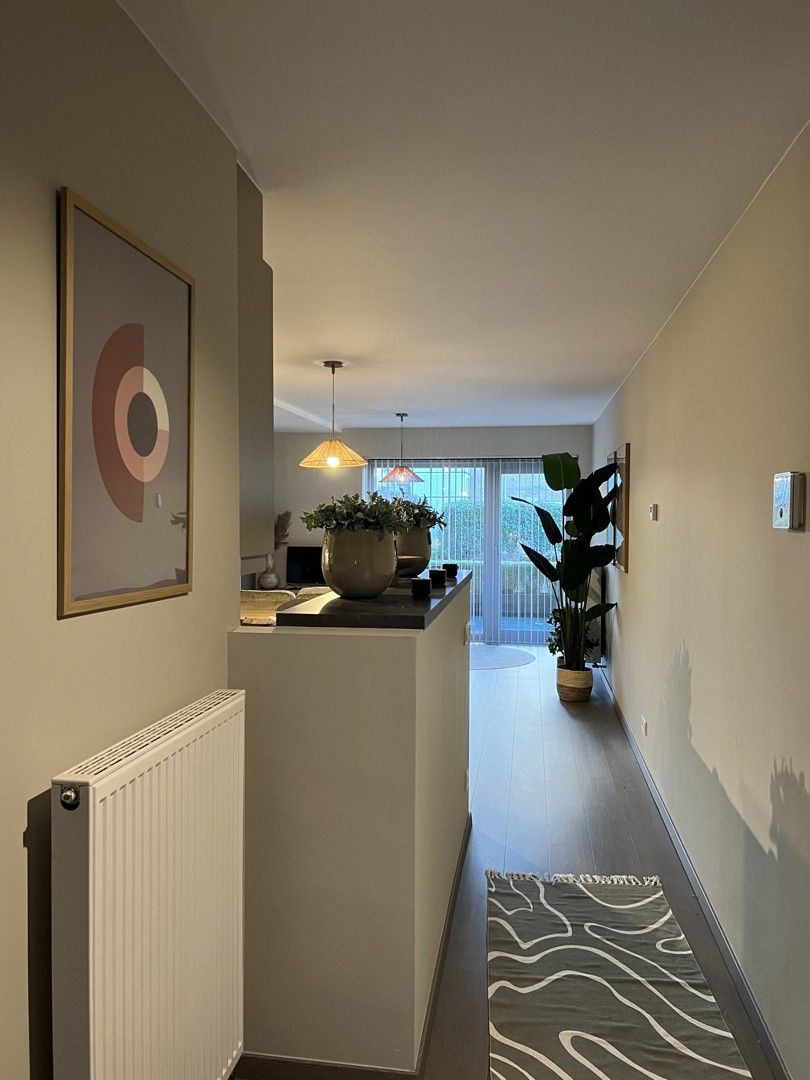 Gemeubeld appartement + autostaanplaats inbegrepen op toplocatie foto 9
