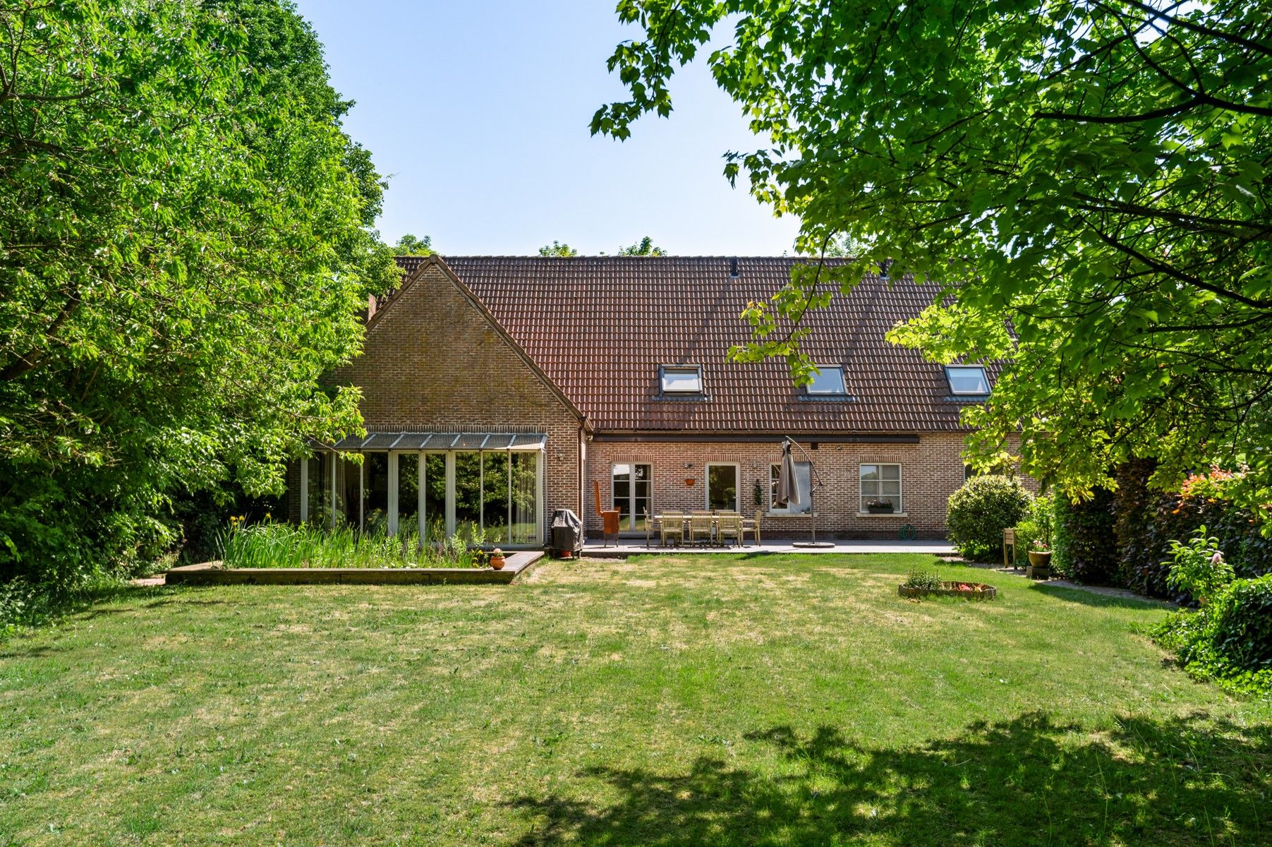 Ruime villa op toplocatie foto 2
