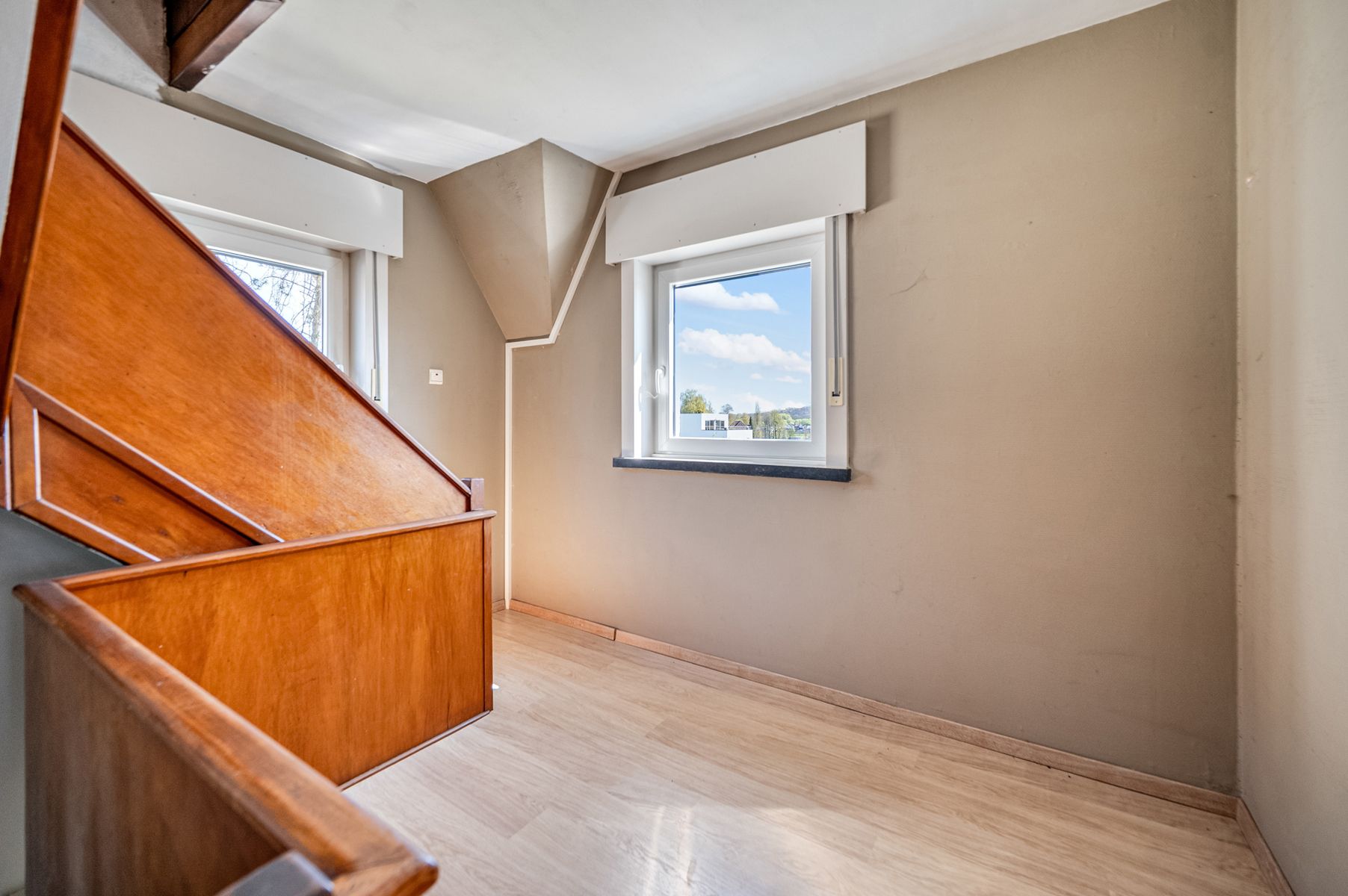 Gerenoveerde, karaktervolle villa met bouwgrond foto 18