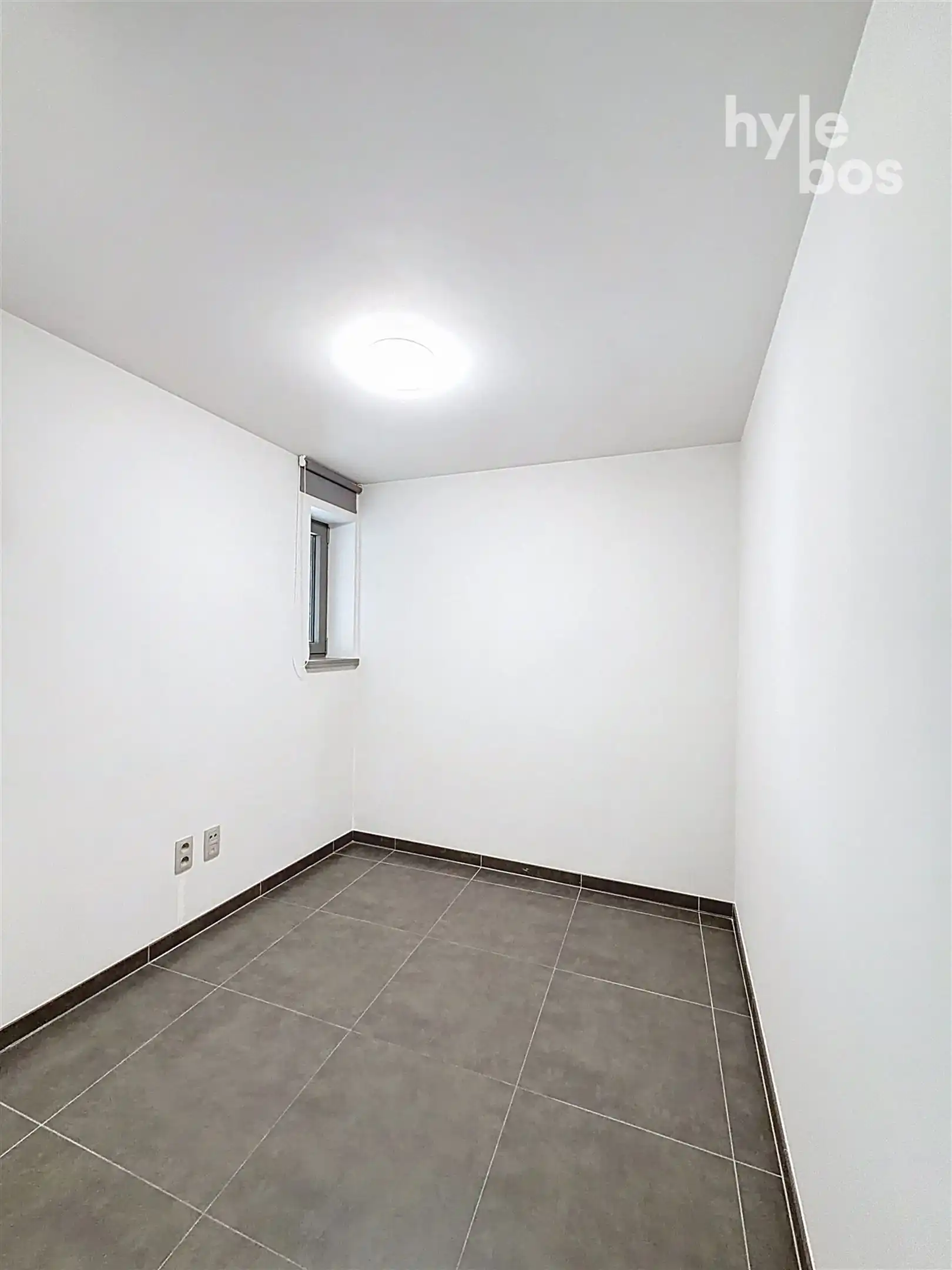 Instapklaar centraal gelegen appartement met garage foto 17