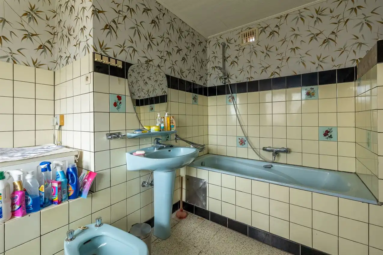 Te renoveren 3slk woning op uitzonderlijk perceel van 34 are  foto 23