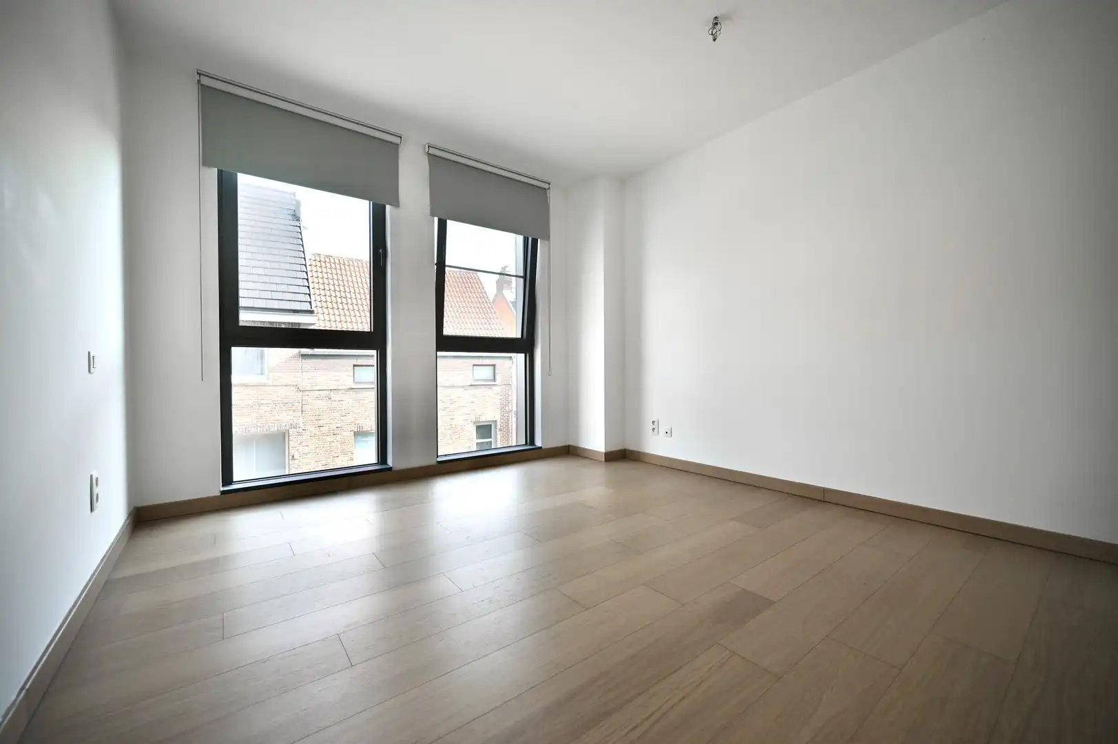 Duplex appartement met 3 slaapkamers, 2 badkamers en 3 autostaanplaatsen. foto 7