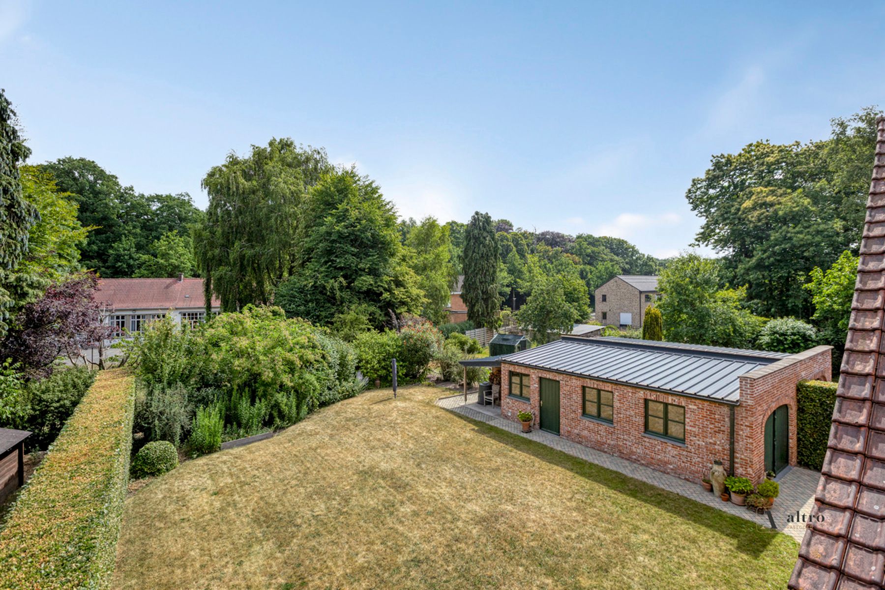 Prachtige en instapklare villa in landelijke stijl  foto 35