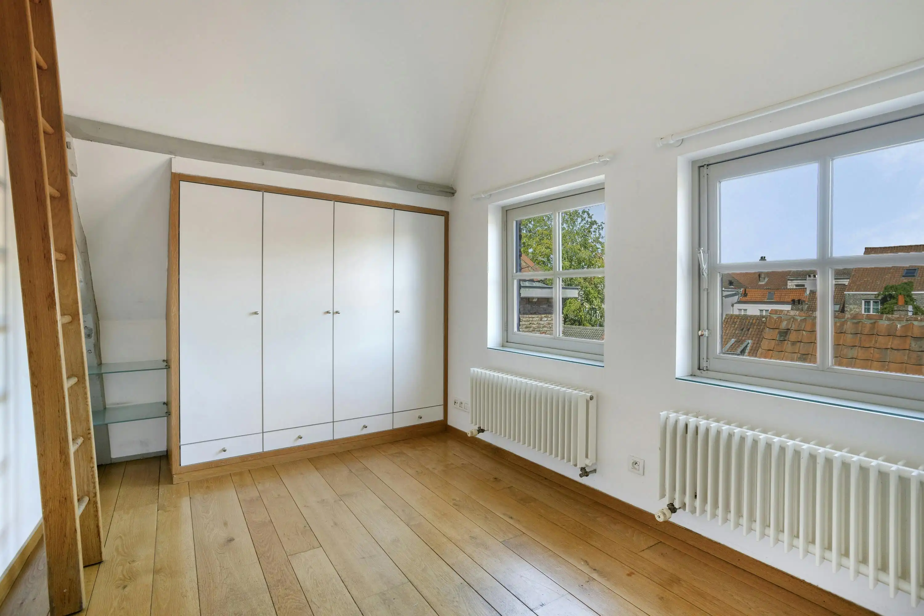 Authentiek huis te koop in het hart van Brugge foto 12