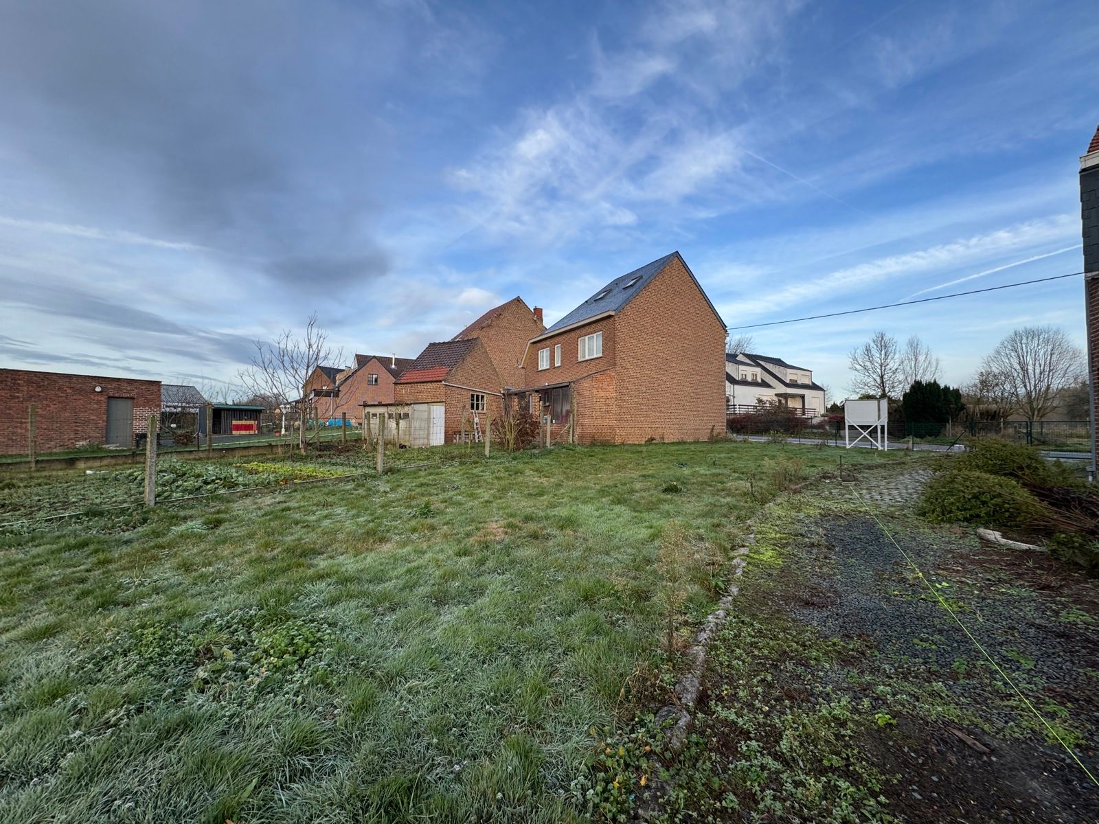 Perceel bouwgrond voor een halfopen bebouwing foto 5