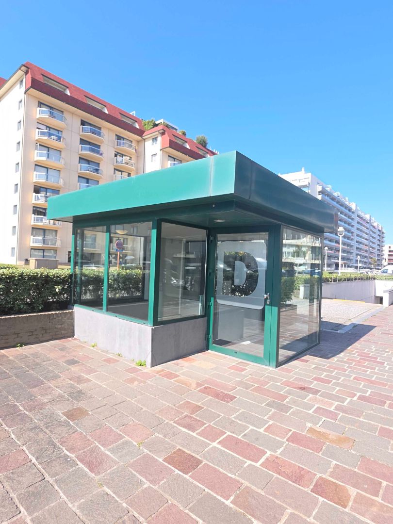 Garage op topligging in Nieuwpoort bad foto 2