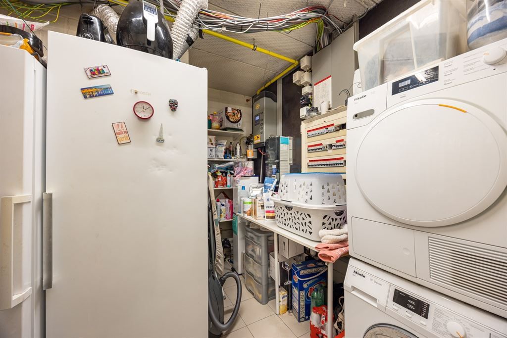 Energiezuinige woning met zwembad op uitstekende locatie in Schiplaken foto 12