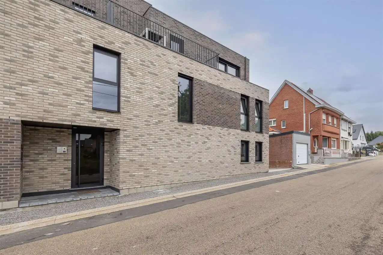 Instapklaar nieuwbouwappartment E20 foto 32