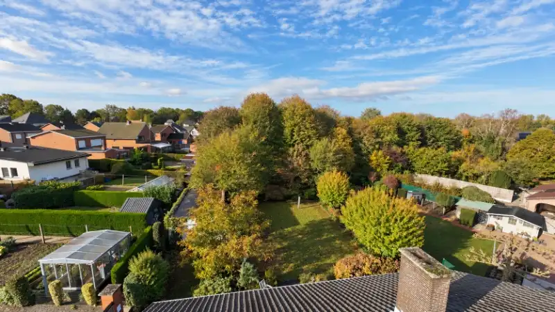Ruime woning op 1.000 m² met park achter de tuin en 4 slaapkamers foto 19