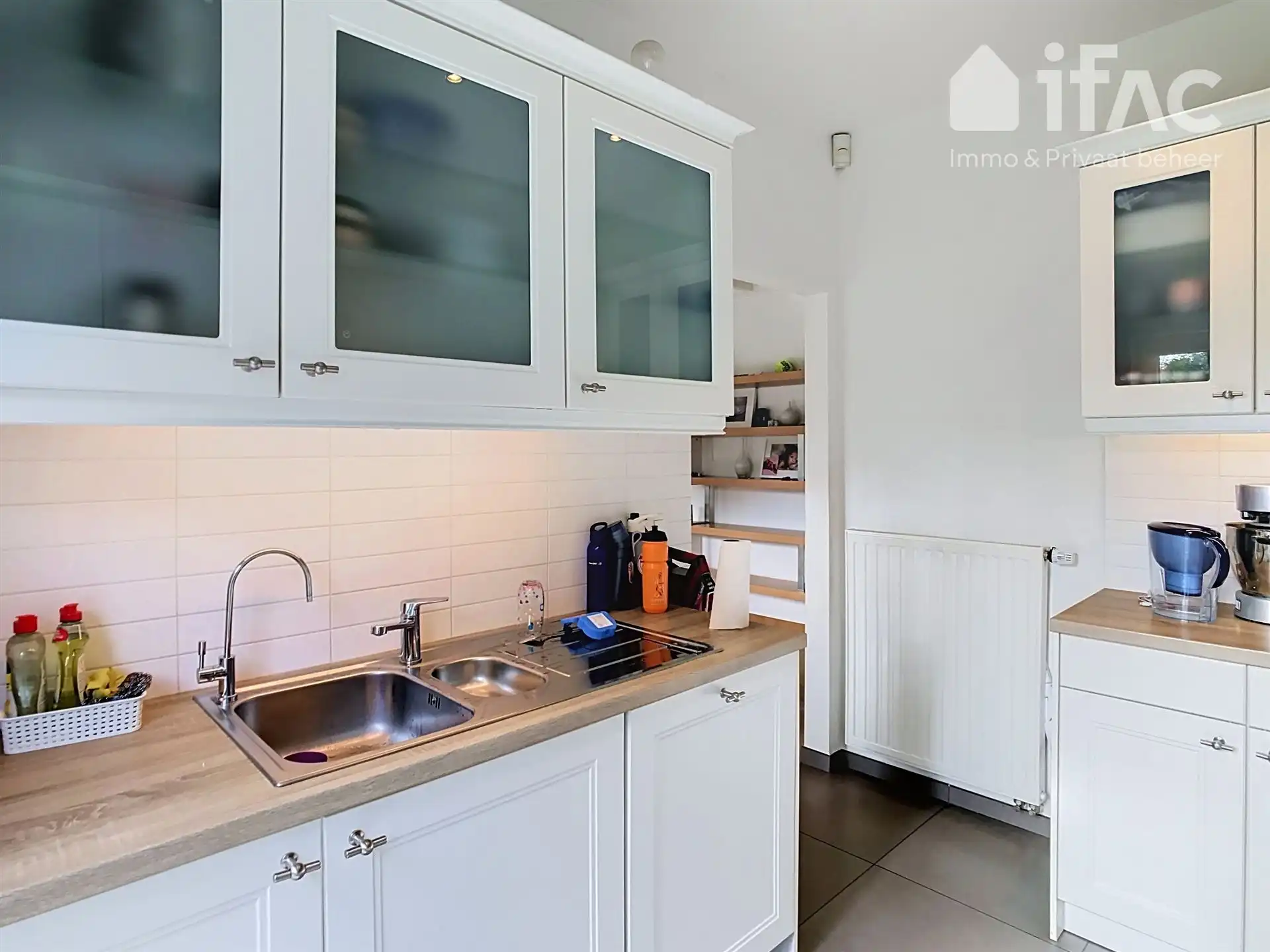 Rustig gelegen bungalow, 3slpks, 2badks foto 10