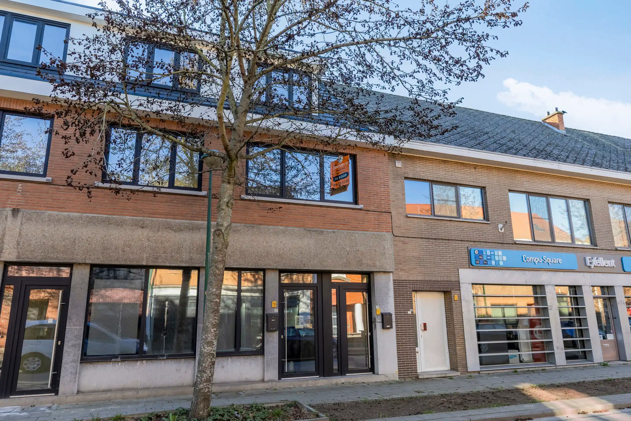Zeer ruim appartement met 3 slaapkamers, 2 badkamers en tuin foto 20