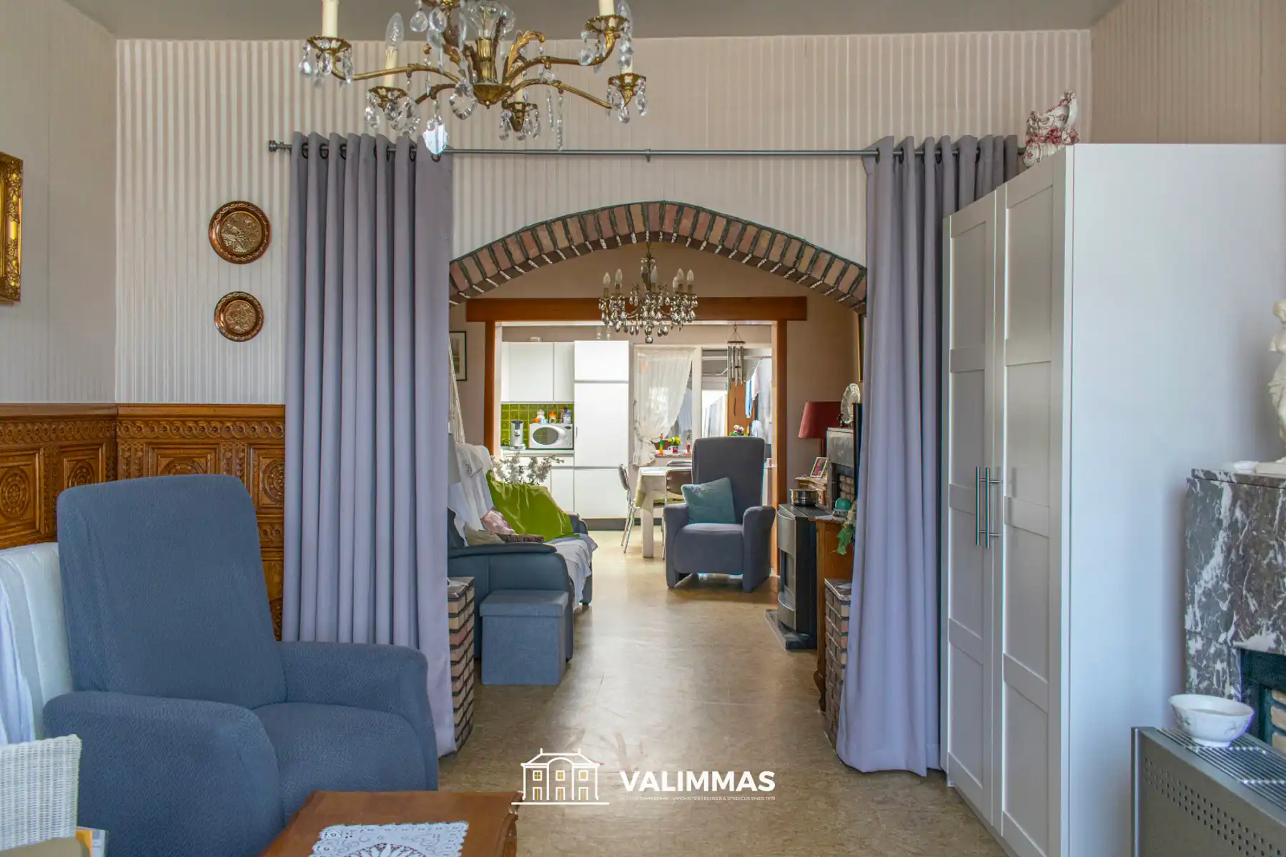 Goed onderhouden rijwoning met terras, tuinhuis en garage... foto 6