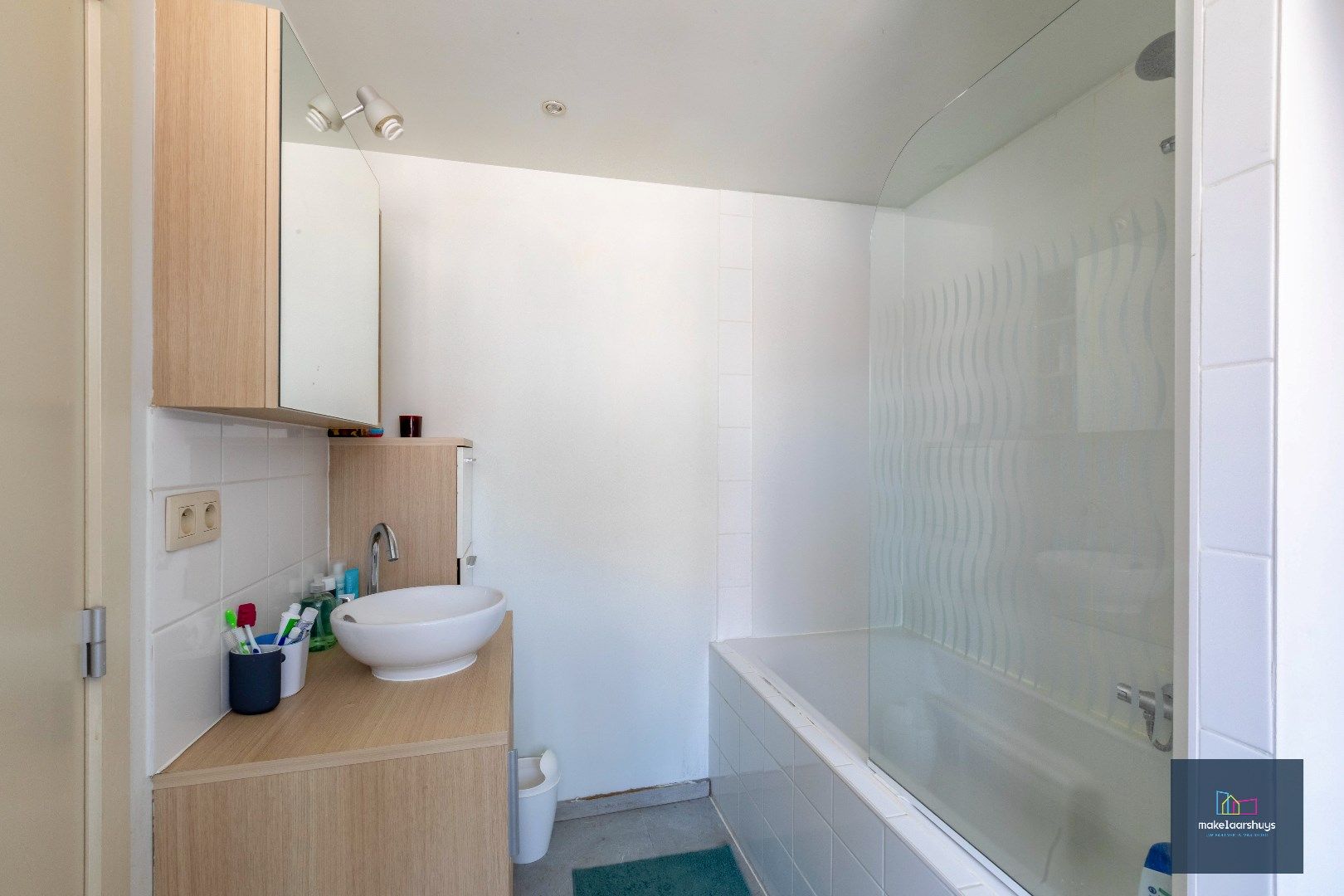 Eigendom met handelsgelijkvloers en duplexappartement  foto 15