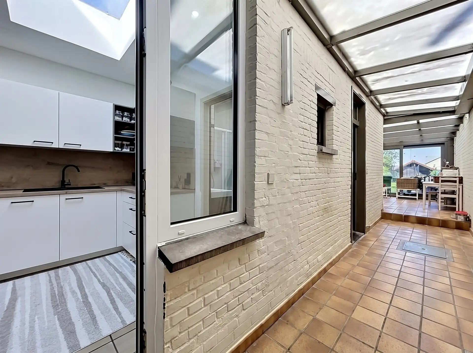 Prachtige gezinswoning met 3 slaapkamers in hartje Sint-Niklaas! foto 8