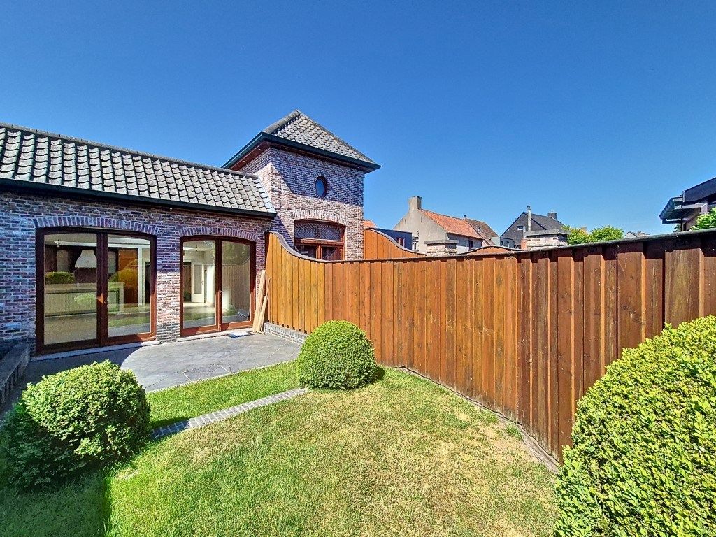 Ruime en energiezuinige wooneenheid met tuin foto 16