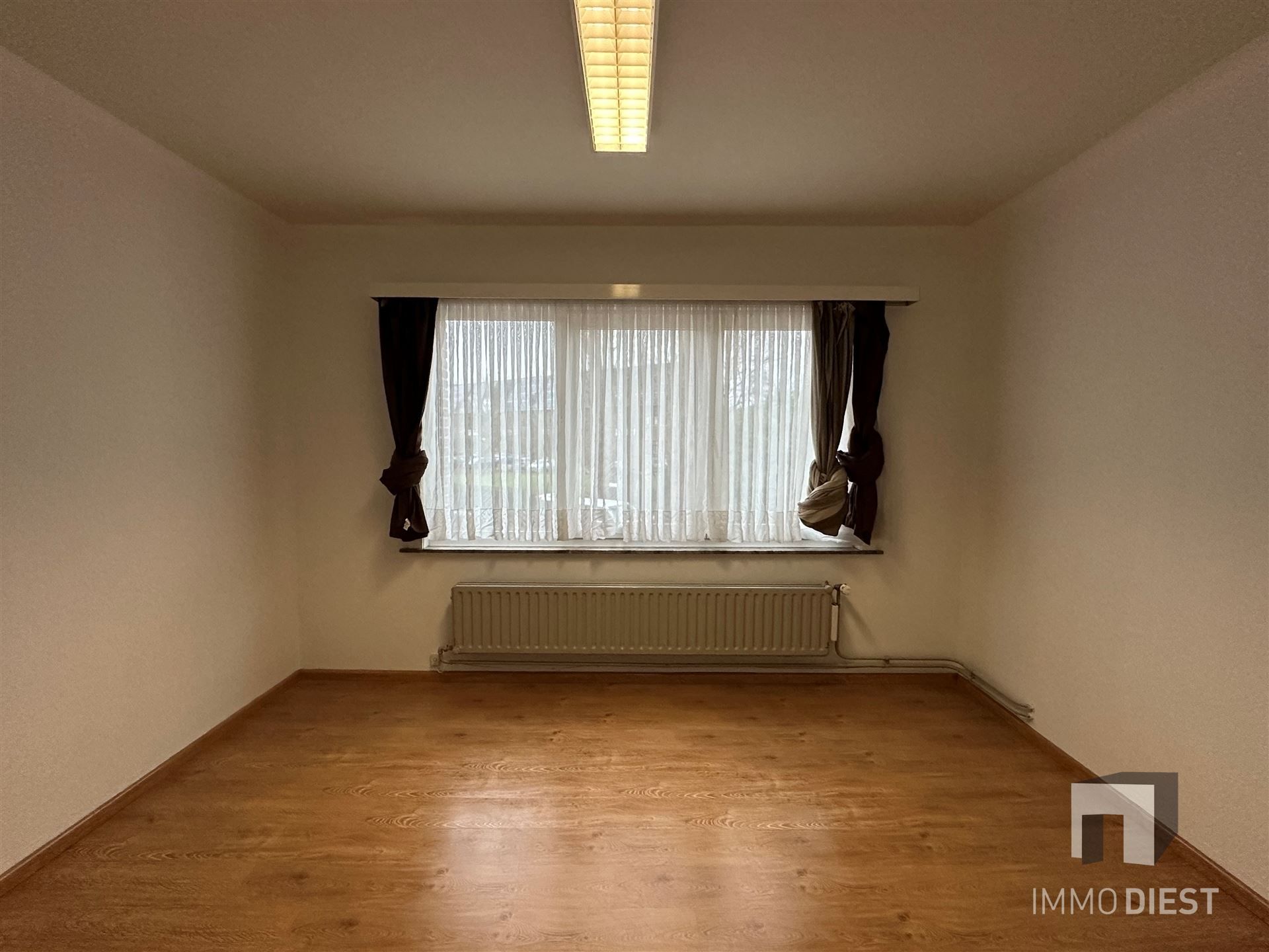 Op te frissen stadswoning met 3 ruime slaapkamers, bureau of dressing foto 14