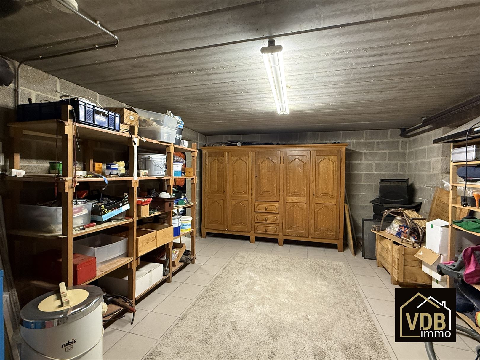 Instapklare halfopen bebouwing met 3 slaapkamers foto 94