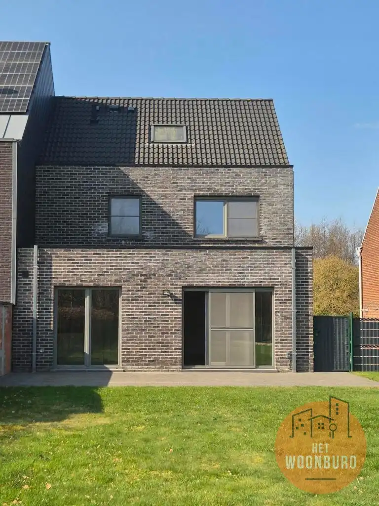Halfopen bebouwing met 3 slpks, zolder, garage en tuin foto 17