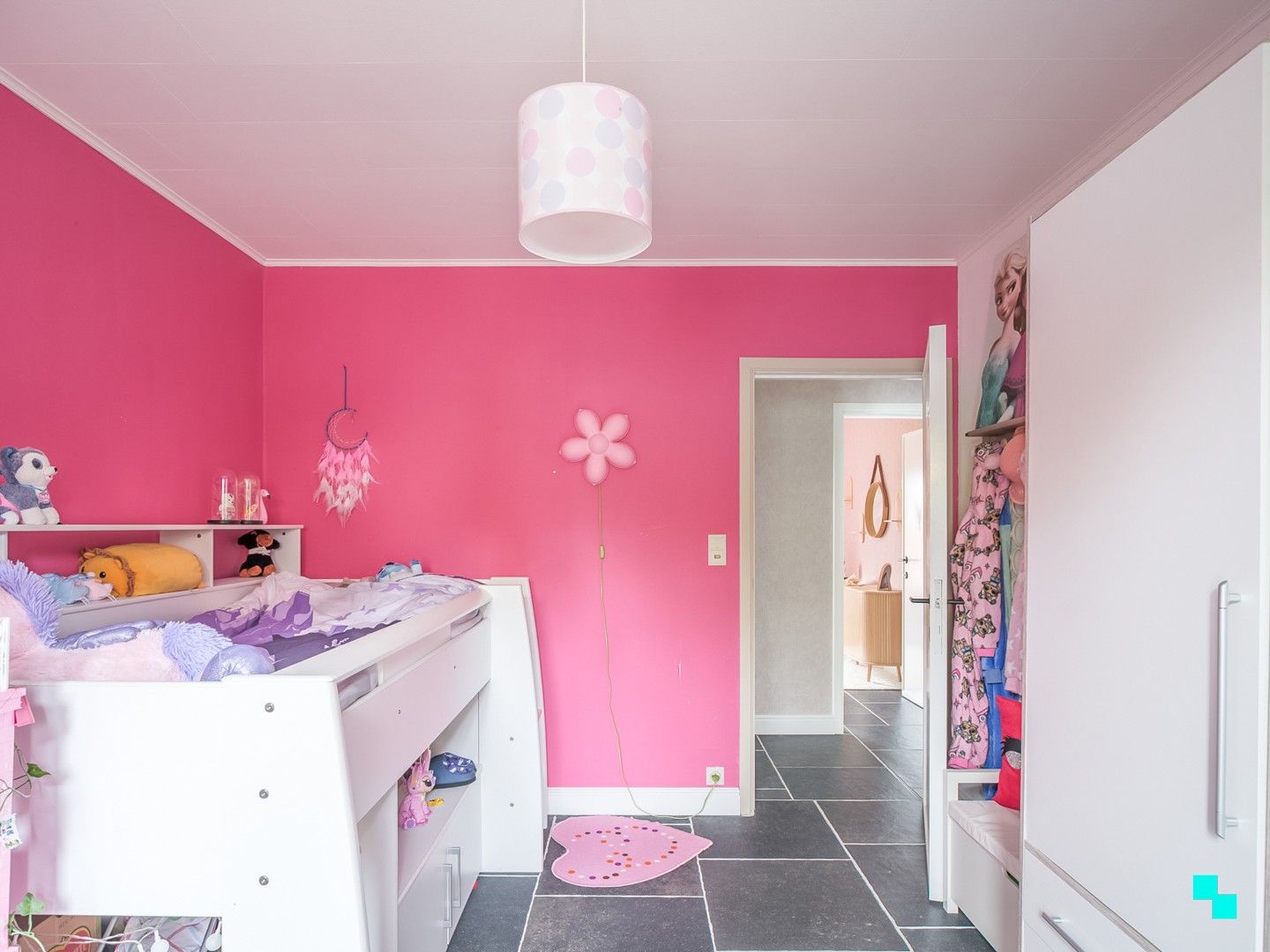 Ruime woning nabij de Makegemse bossen foto 21