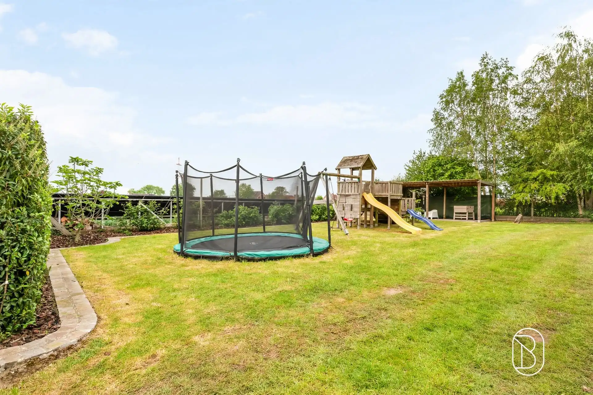Instapklare woning met loods van 240 m² op topligging foto 20