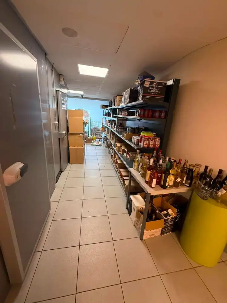 Interessant beleggingsvastgoed met verhuurd handelsgelijkvloers en appartement op toplocatie foto 4
