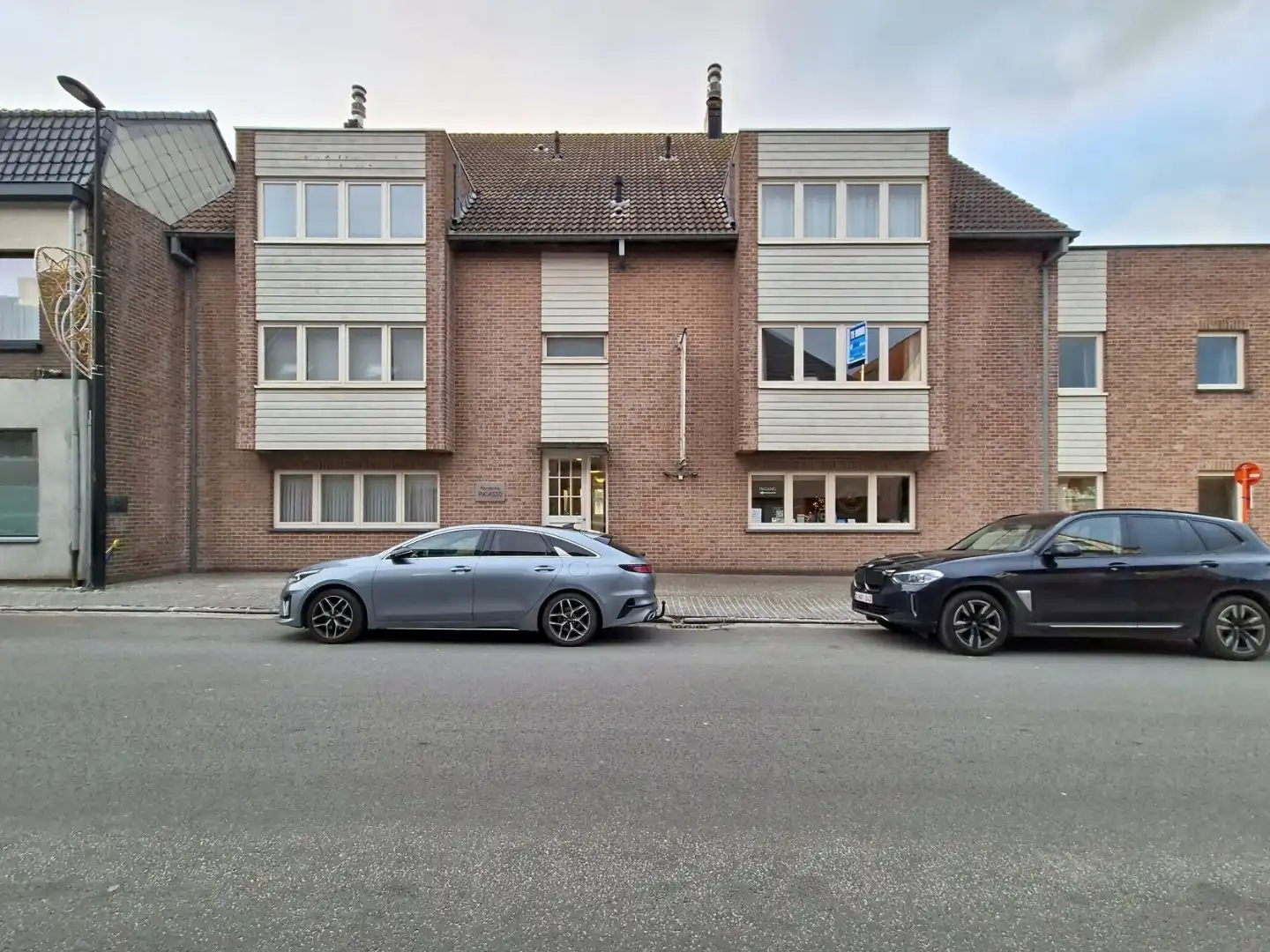 Appartement met 2 slpks en garage foto {{pictureIndex}}