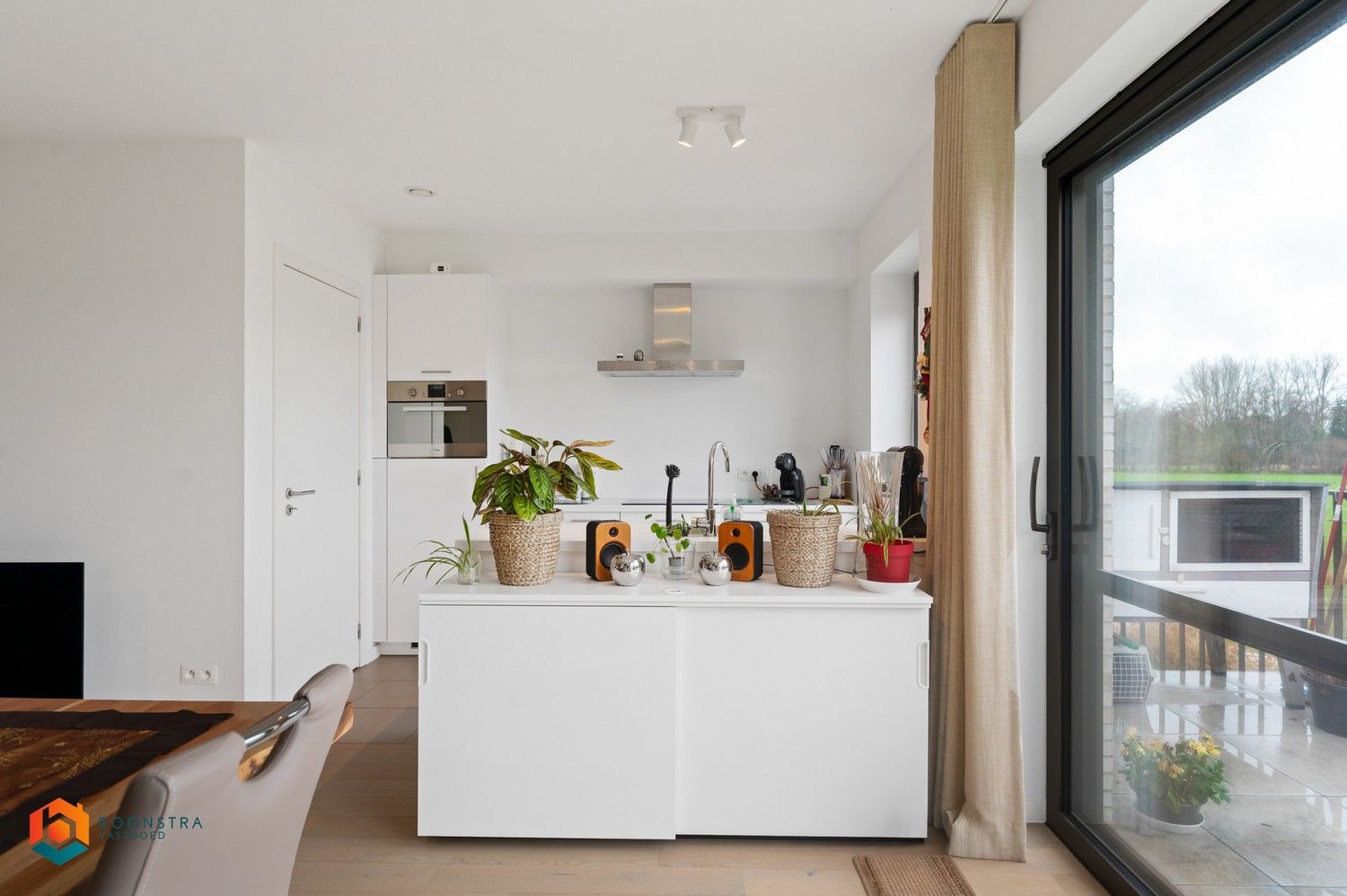 Uniek appartement met 2 slpkrs foto 6