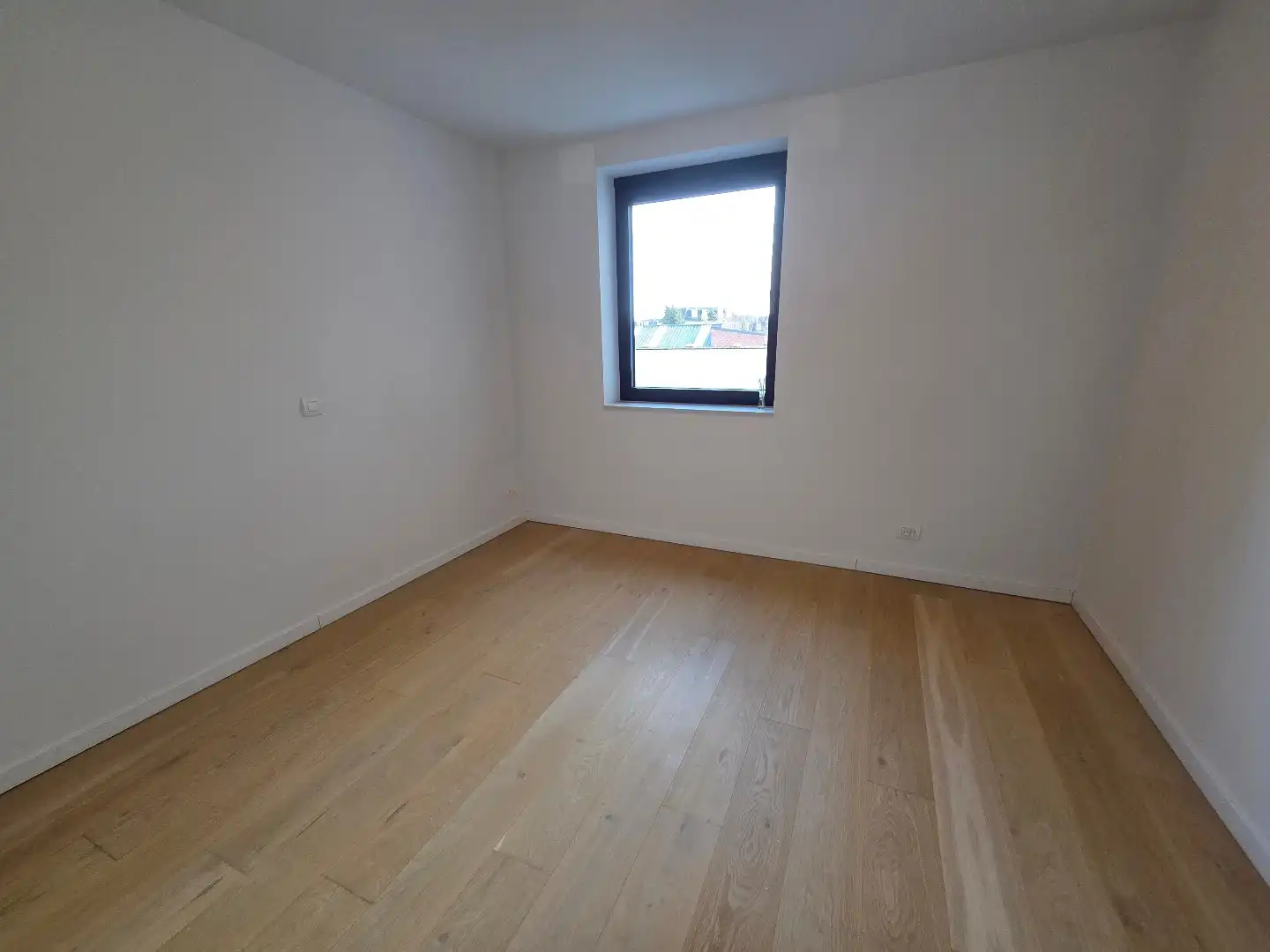 Prachtig recent appartement met ruim terras en 2 slaapkamers op een toplocatie! foto 13