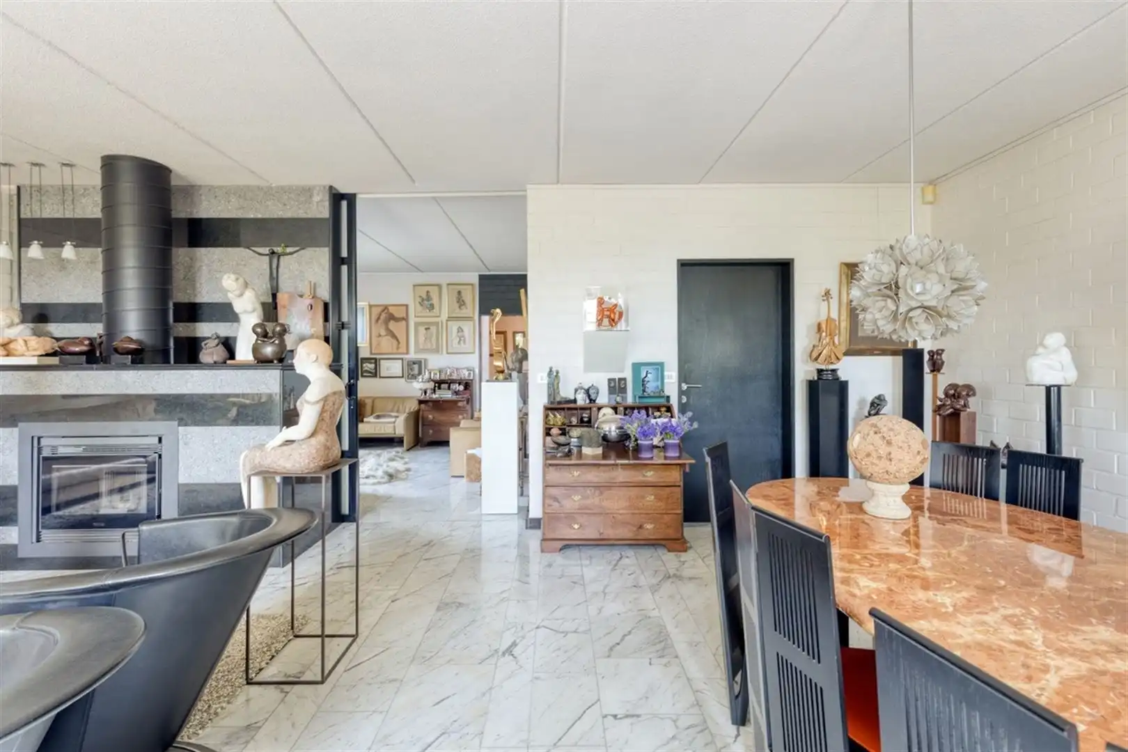 Goed onderhouden villa met prachtige tuin en adembenemende verzichten. foto 7