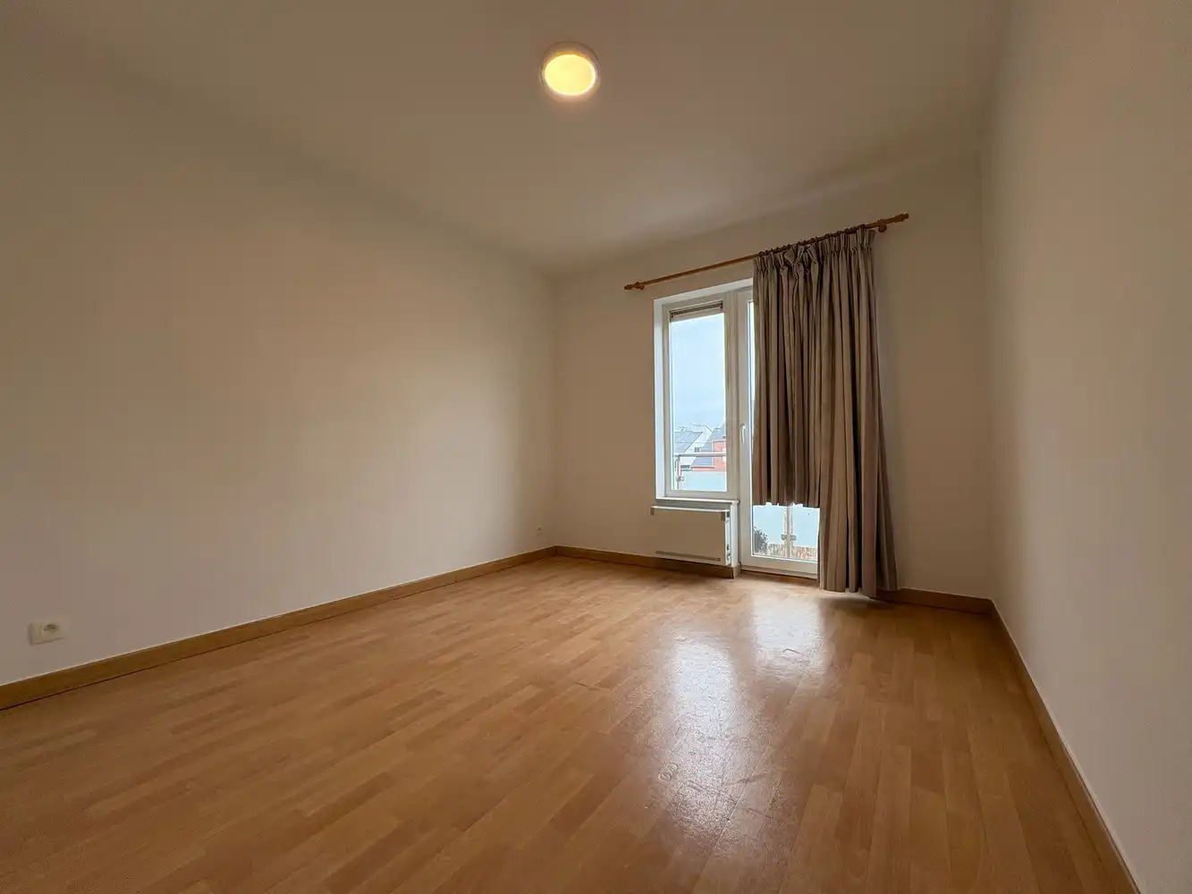 Lichtrijk appartement met twee slaapkamers foto 5