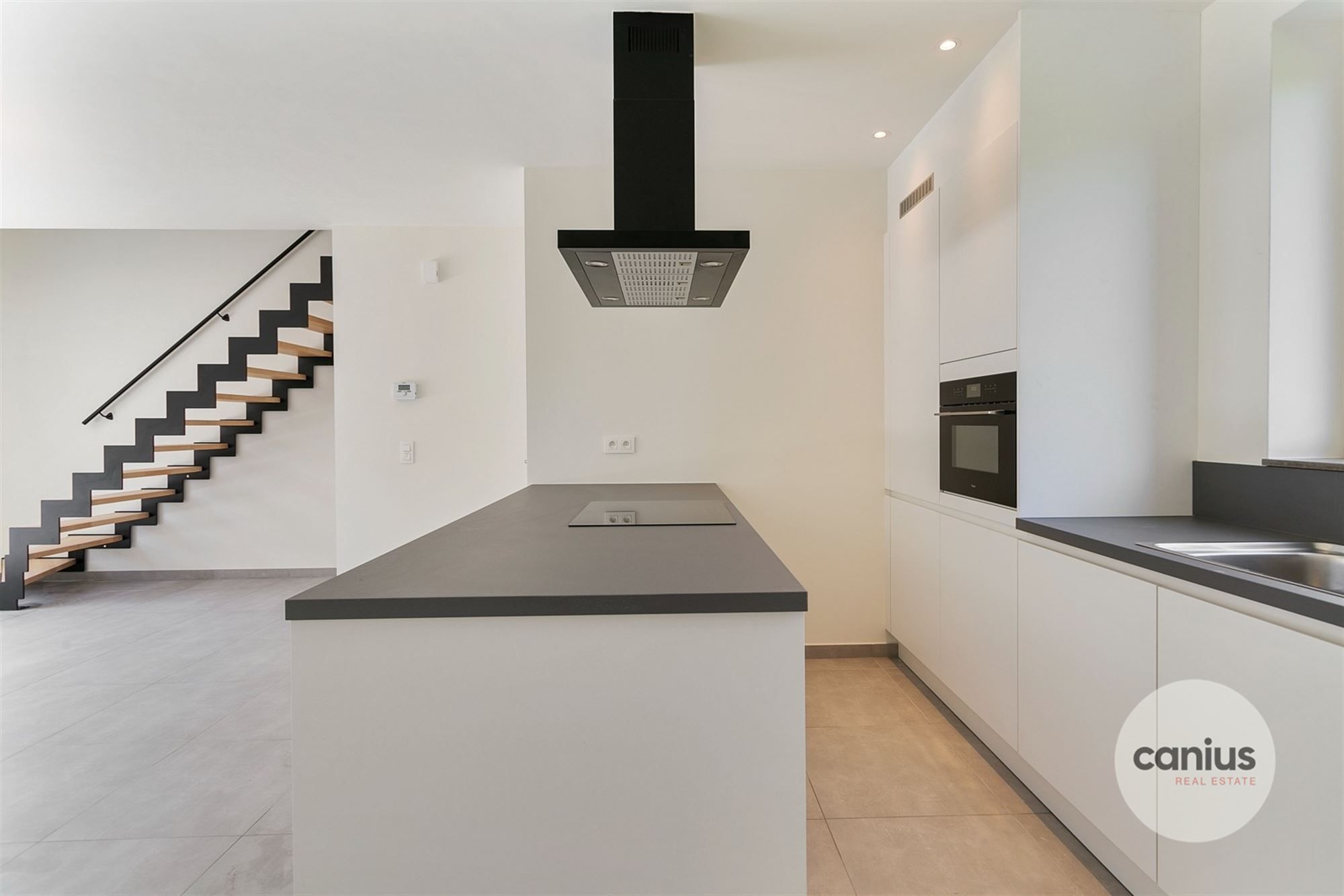 ENERGIEZUINIGE WONING MET 2 SLKS + TUIN foto 3