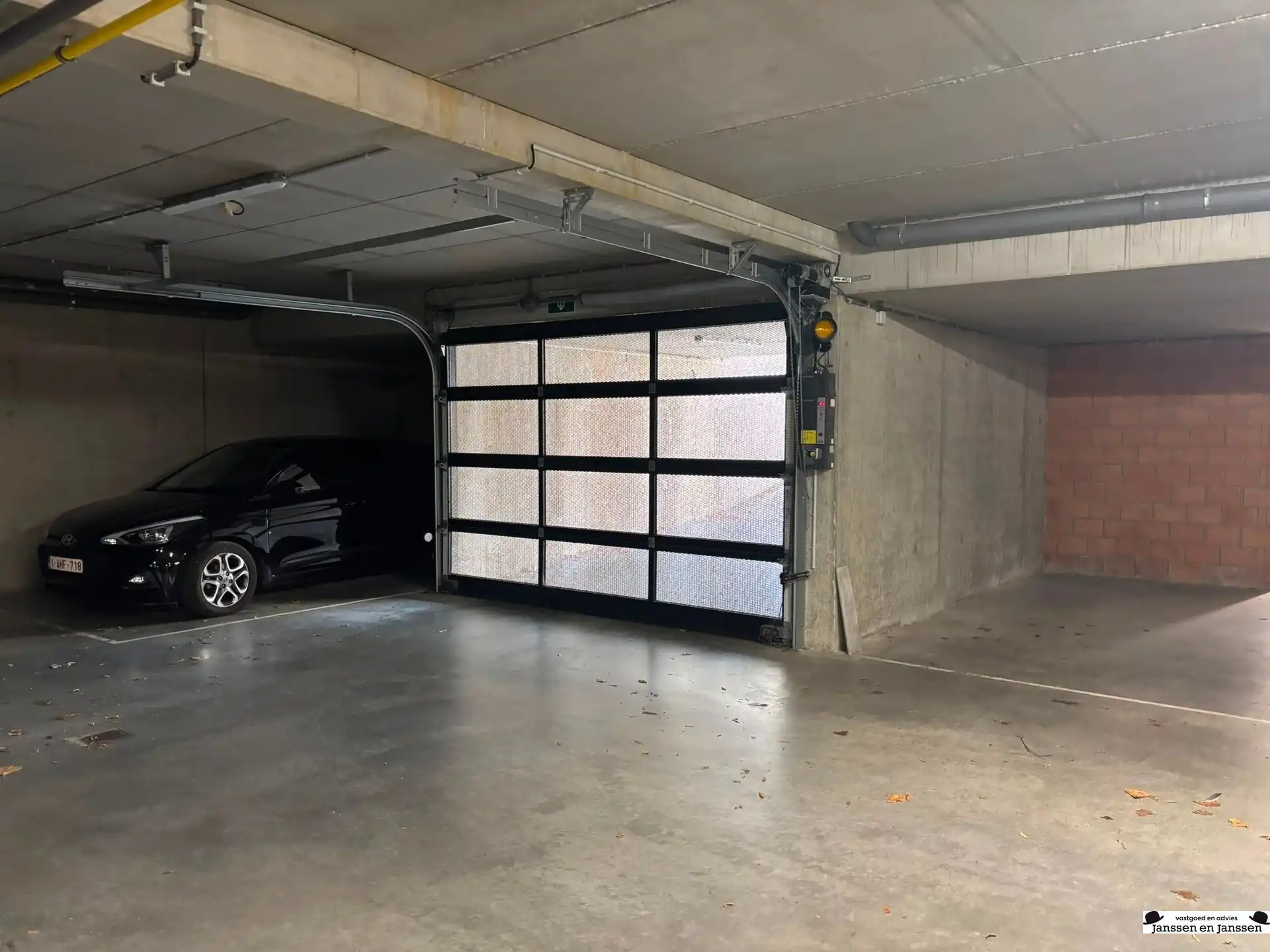 Stijlvol afgewerkt appartement met 2slpks en terras in het centrum van Gooreind (ca.100m²) foto 33