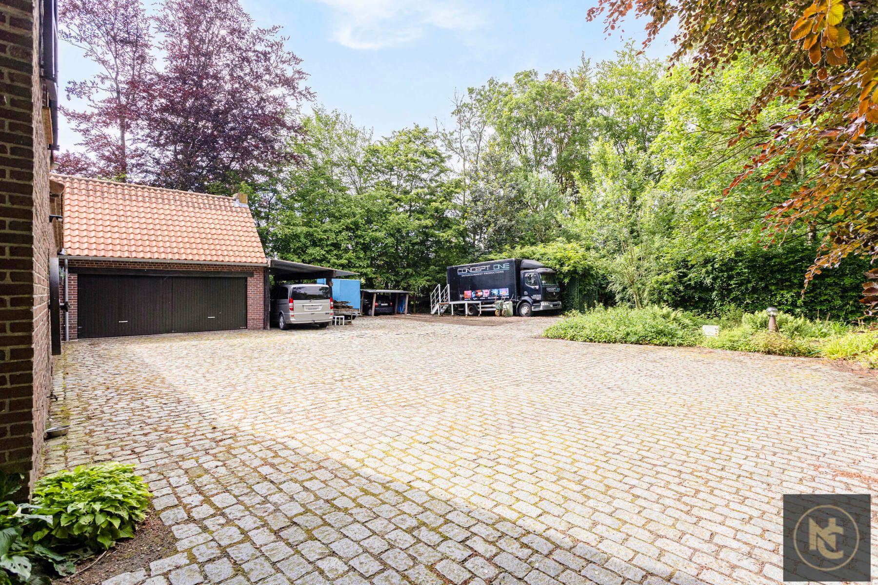 Uitzonderlijke villa met 6 slaapkamers en 2 garages foto 52