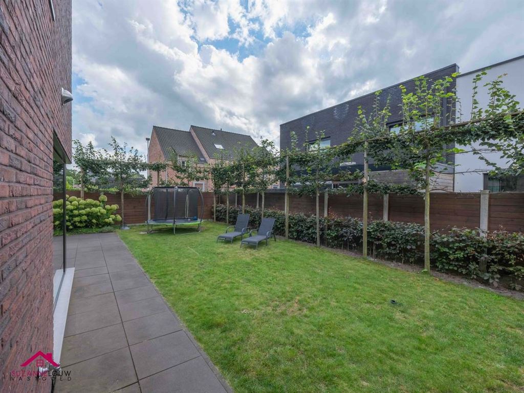 Vrijstaande, moderne nieuwbouwwoning foto 10