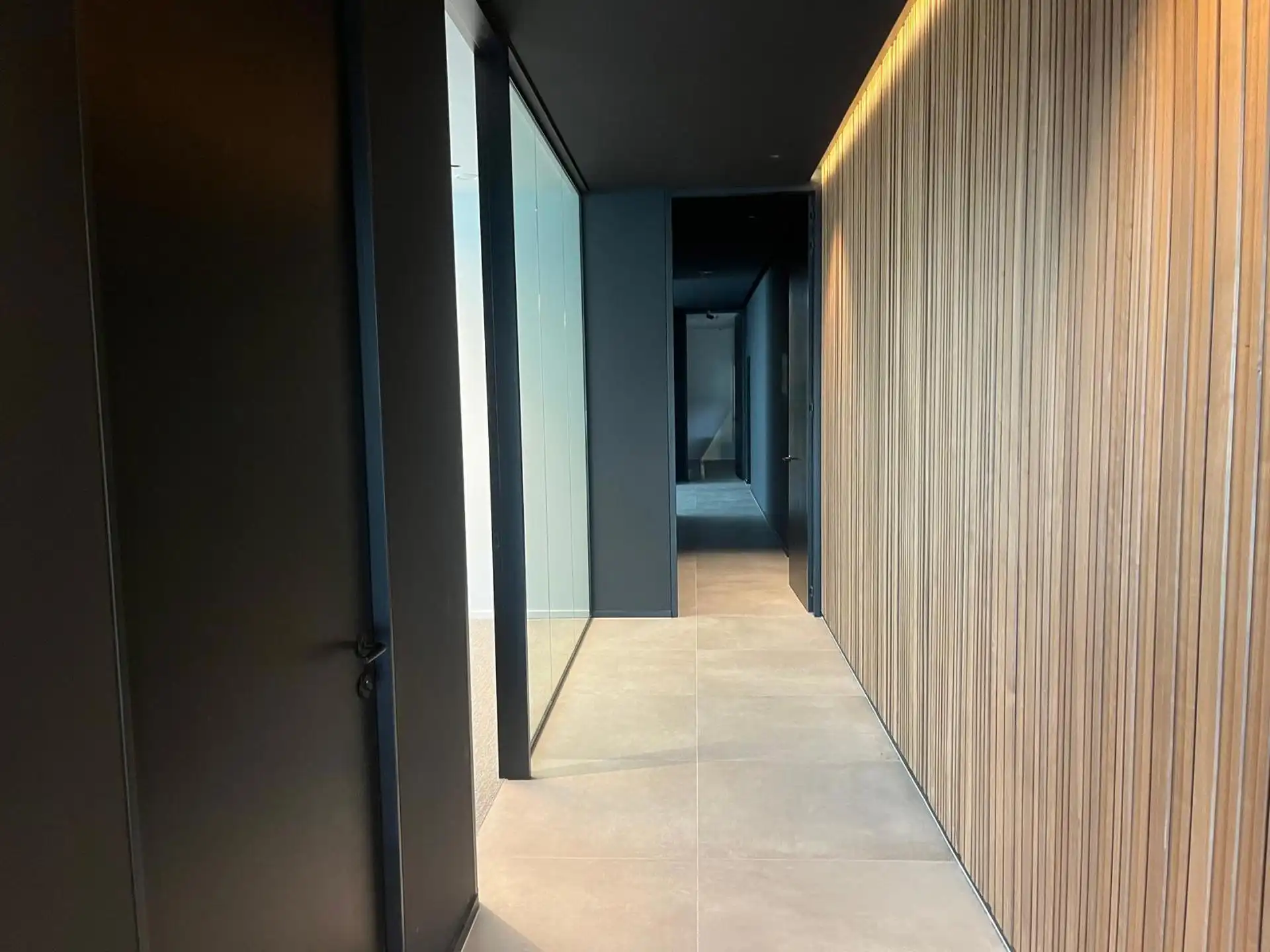 Duffel: Moderne kantoren van 560m² met 1.500m² magazijn foto 11